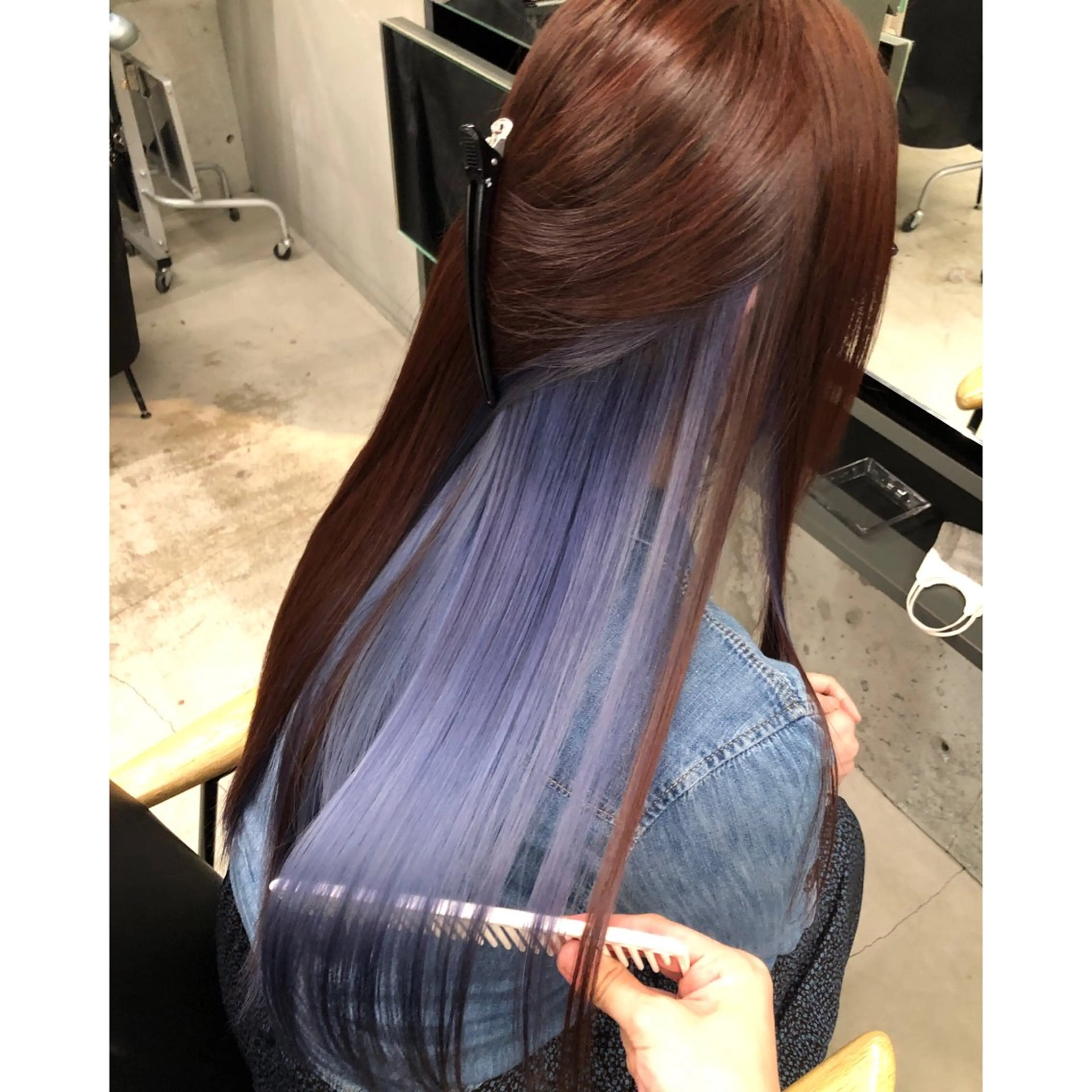 ロング カラー ブルーカラー ブルーバイオレット ブラウンカラー インナーカラー ピンクカラー 推しカラー✨ オタク美容師ユウカのヘアスタイル