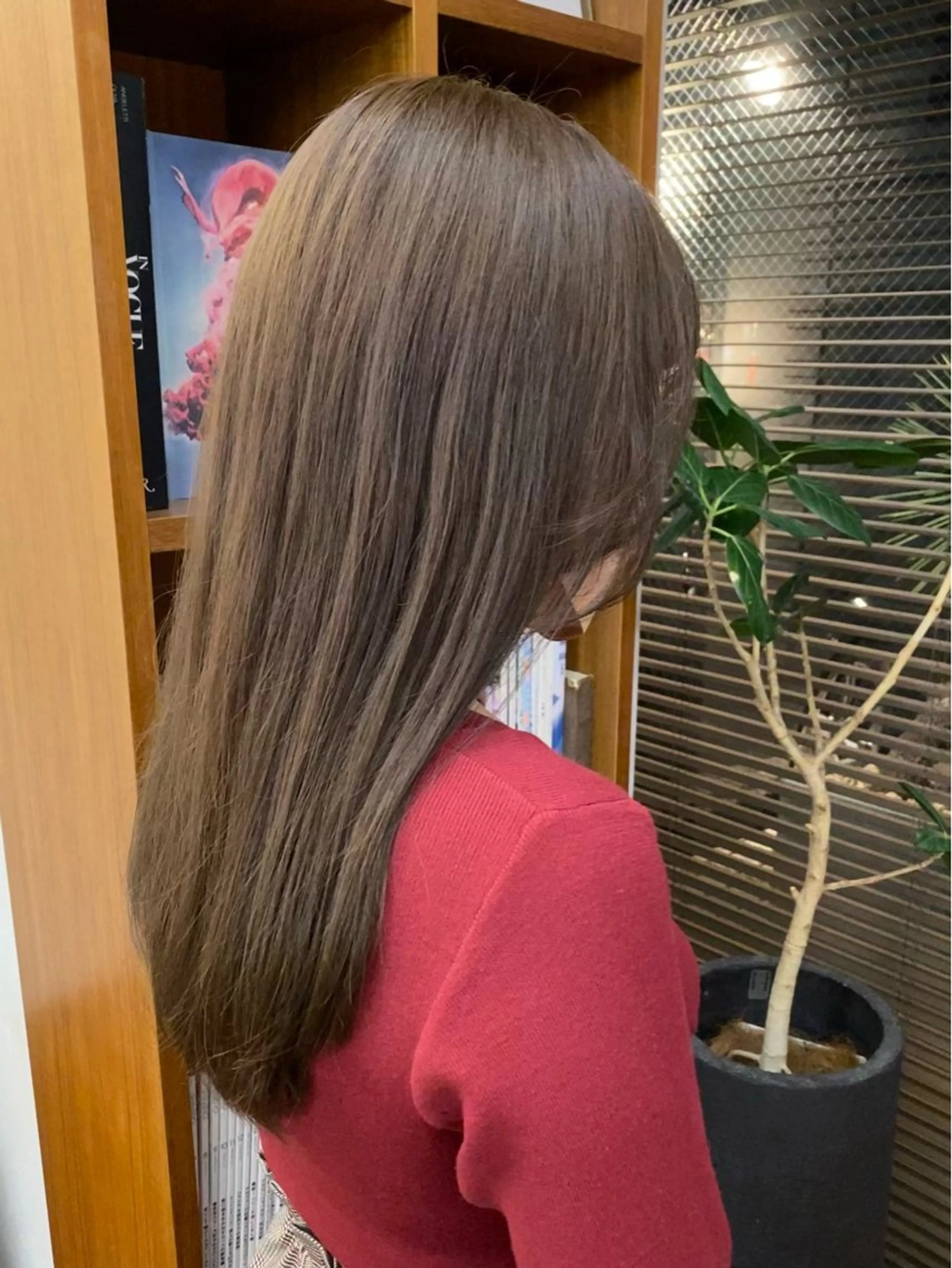 セミロング カラー ボルドーカラー カシス 透明感カラー グレージュ ラベンダーカラー ヘアカラー トリートメント Paddle所属・似合わせレイヤー/ レイヤーパーマ/高倉のヘアスタイル