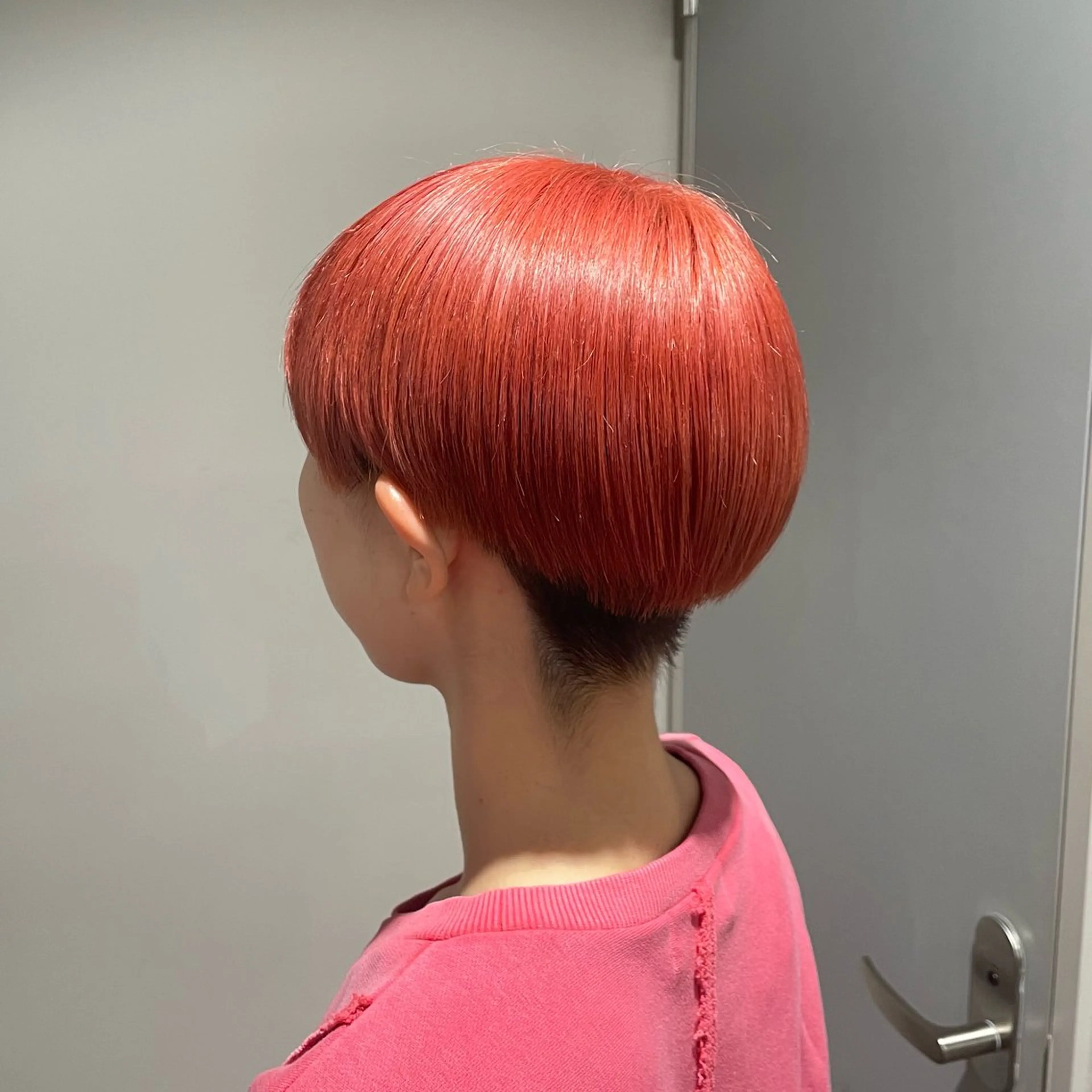 ショート カット ヘアカラー トリートメント REINA ISHIDOのヘアスタイル