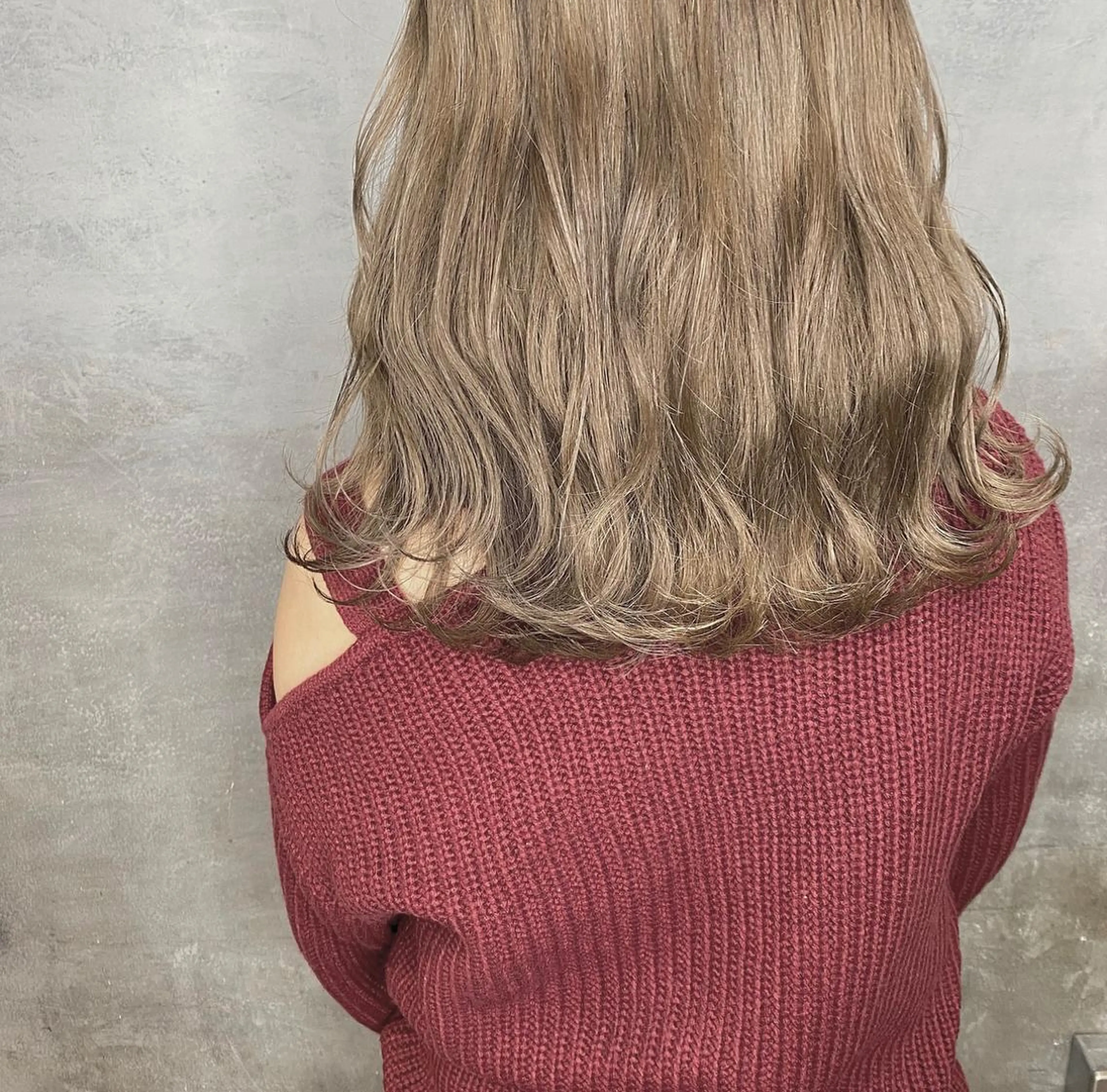 ミディアム カラー CLUTCH天王寺 西藤遥河のヘアスタイル