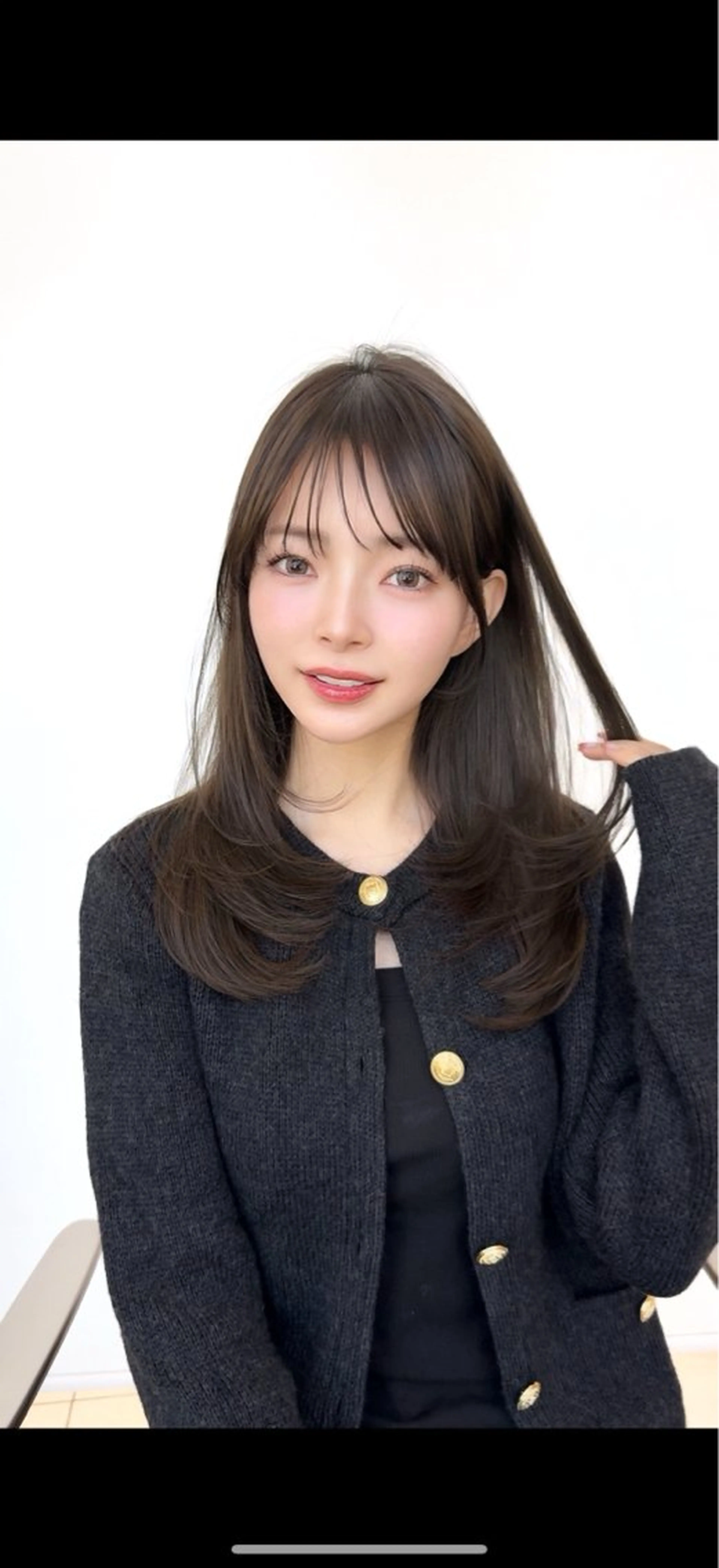 セミロング カット ヘアカラー トリートメント レイヤーカット/ 顔まわり/アオイのヘアスタイル