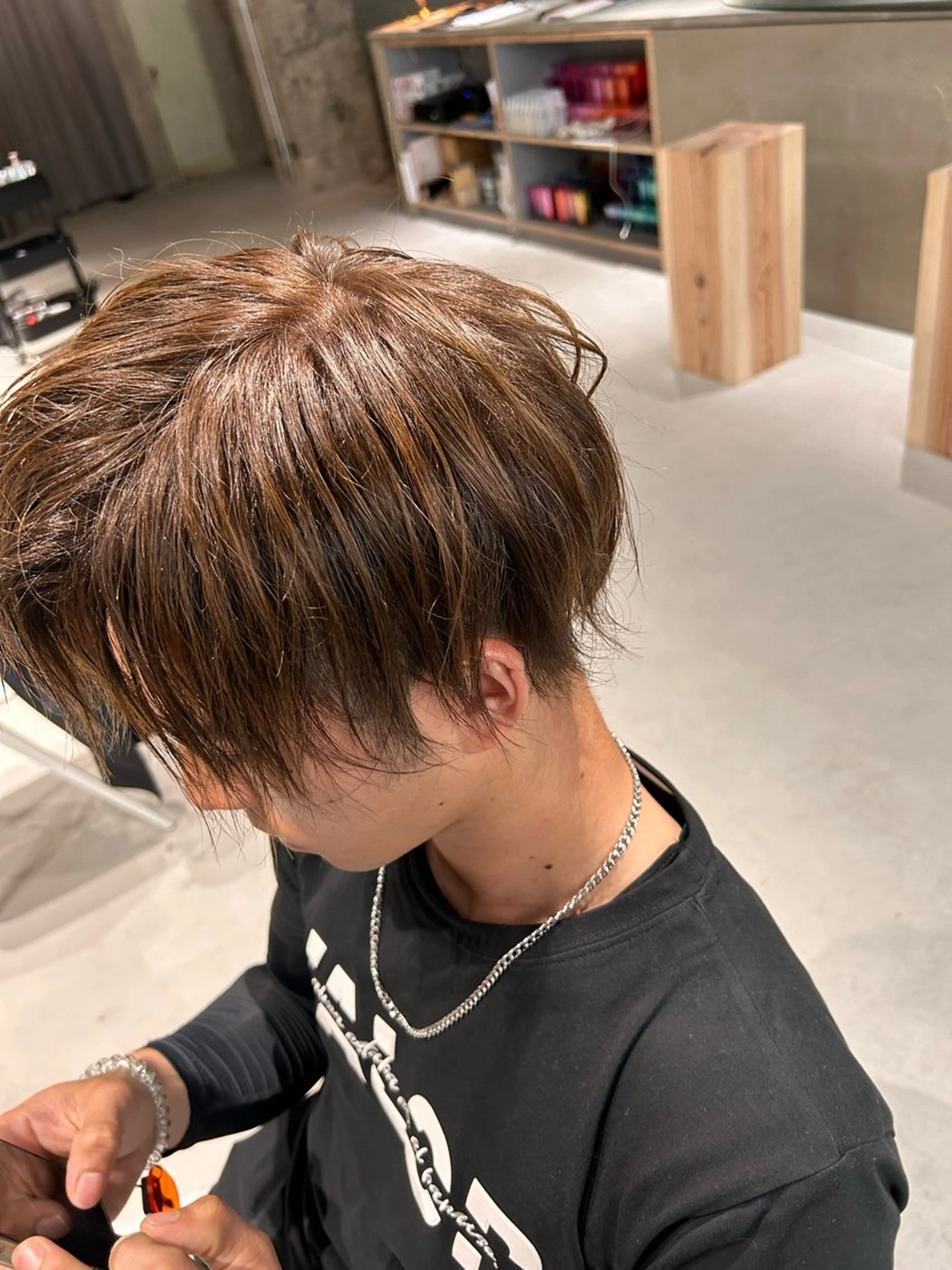 メンズ ヘアカラー 玉置 七海のヘアスタイル