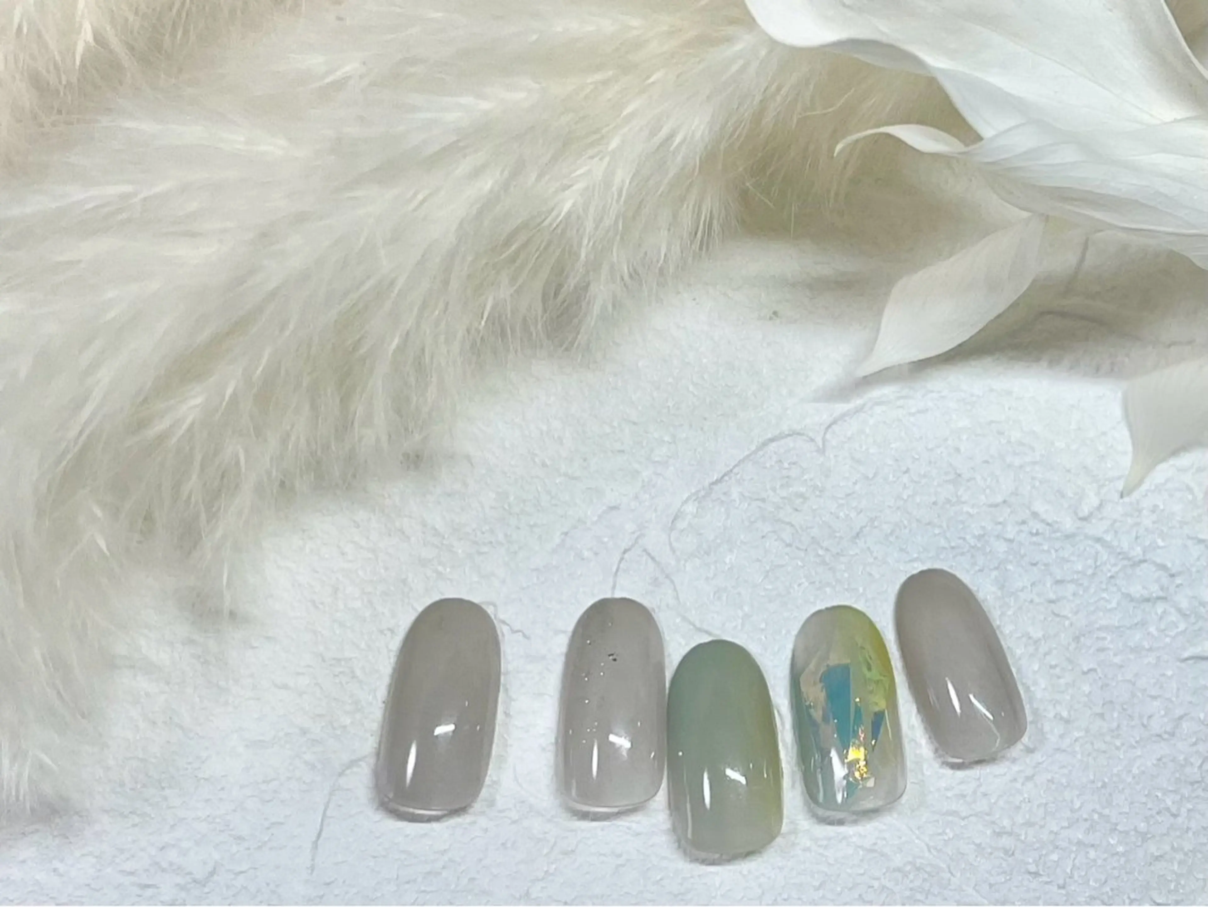 ネイル オーロラネイル フットネイル フレンチネイル ジェルネイル マグネットネイル kiki nail たまプラーザのネイルデザイン