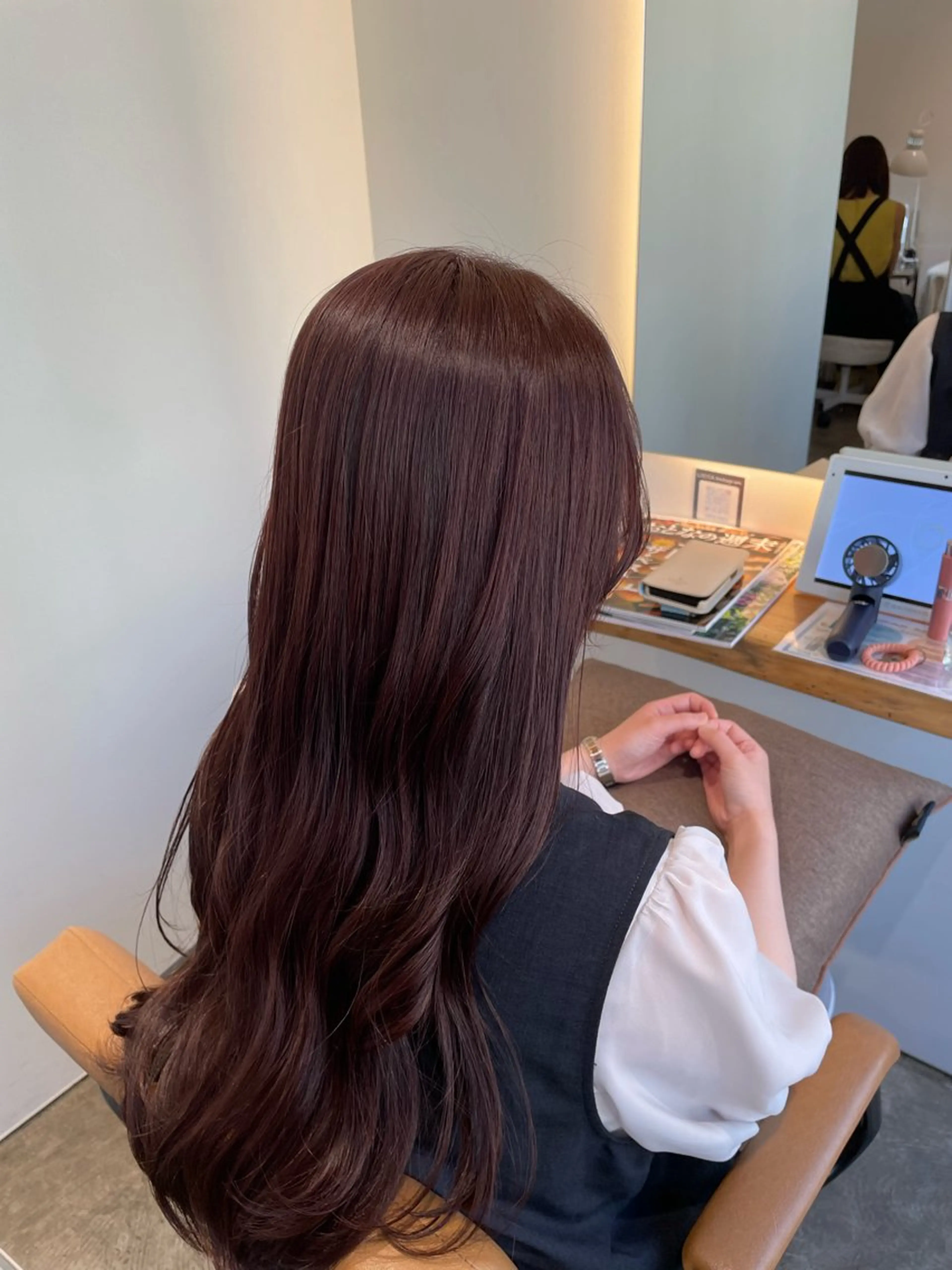 ロング カラー ロング 似合わせカット カット ヘアカラー トリートメント 中野渡 真利那のヘアスタイル