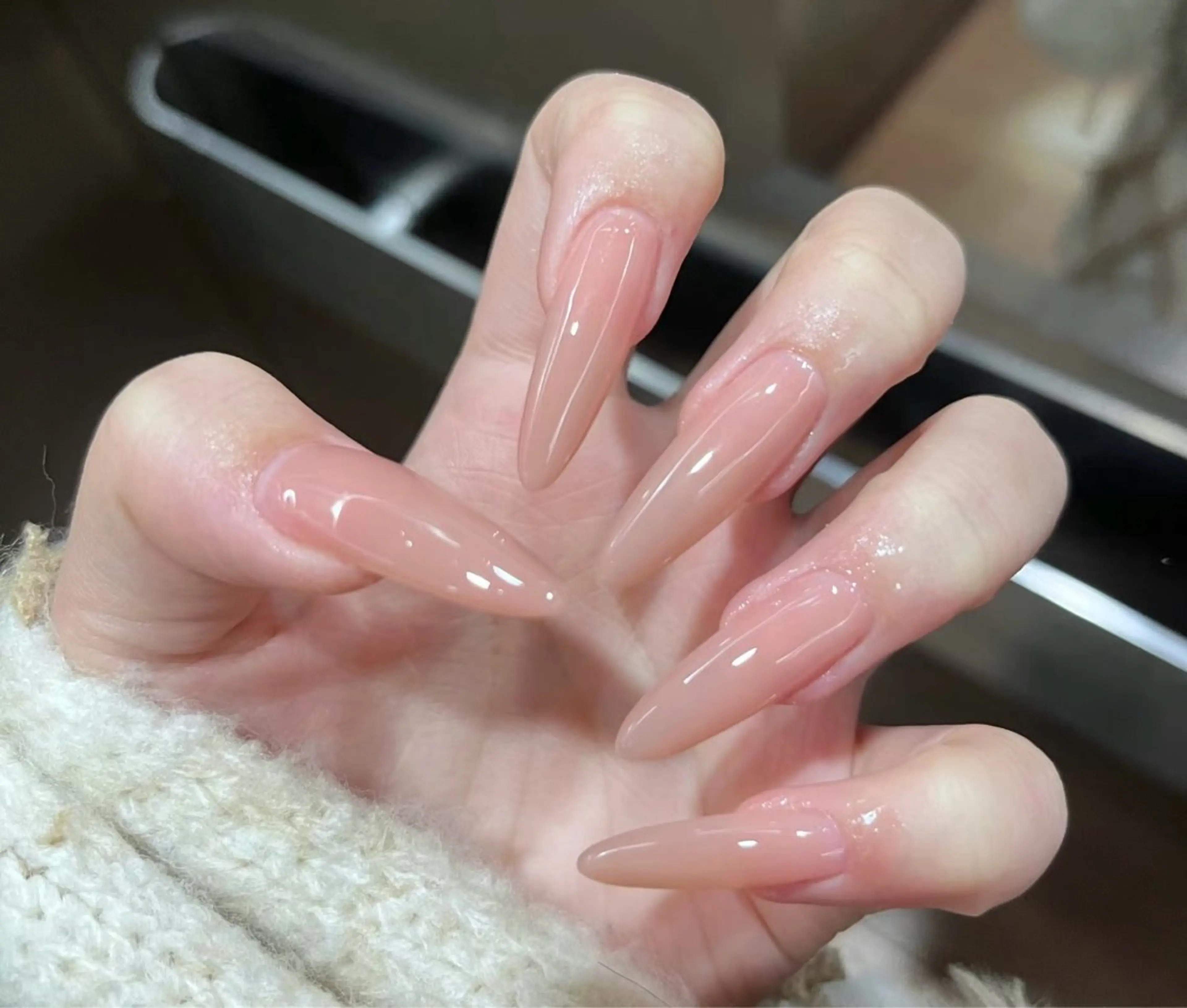 チップ長さだし　ワンカラー ¥4000 ジェルオフあり4800円　スカルプオフあり5500円の写真