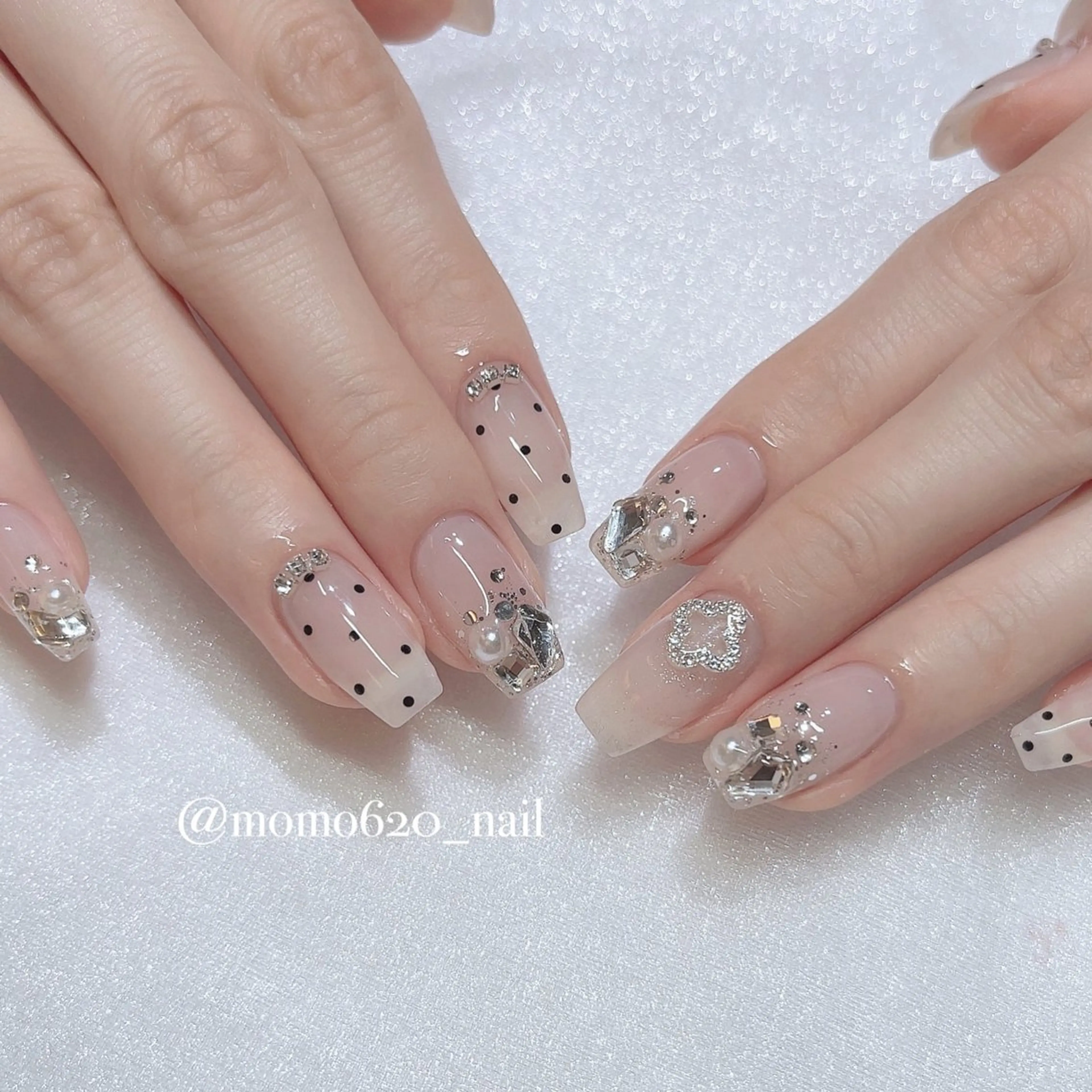 ネイル ドット ハンドネイル nailsalon moca 堀江店所属・moca堀江店 momokaのネイルデザイン