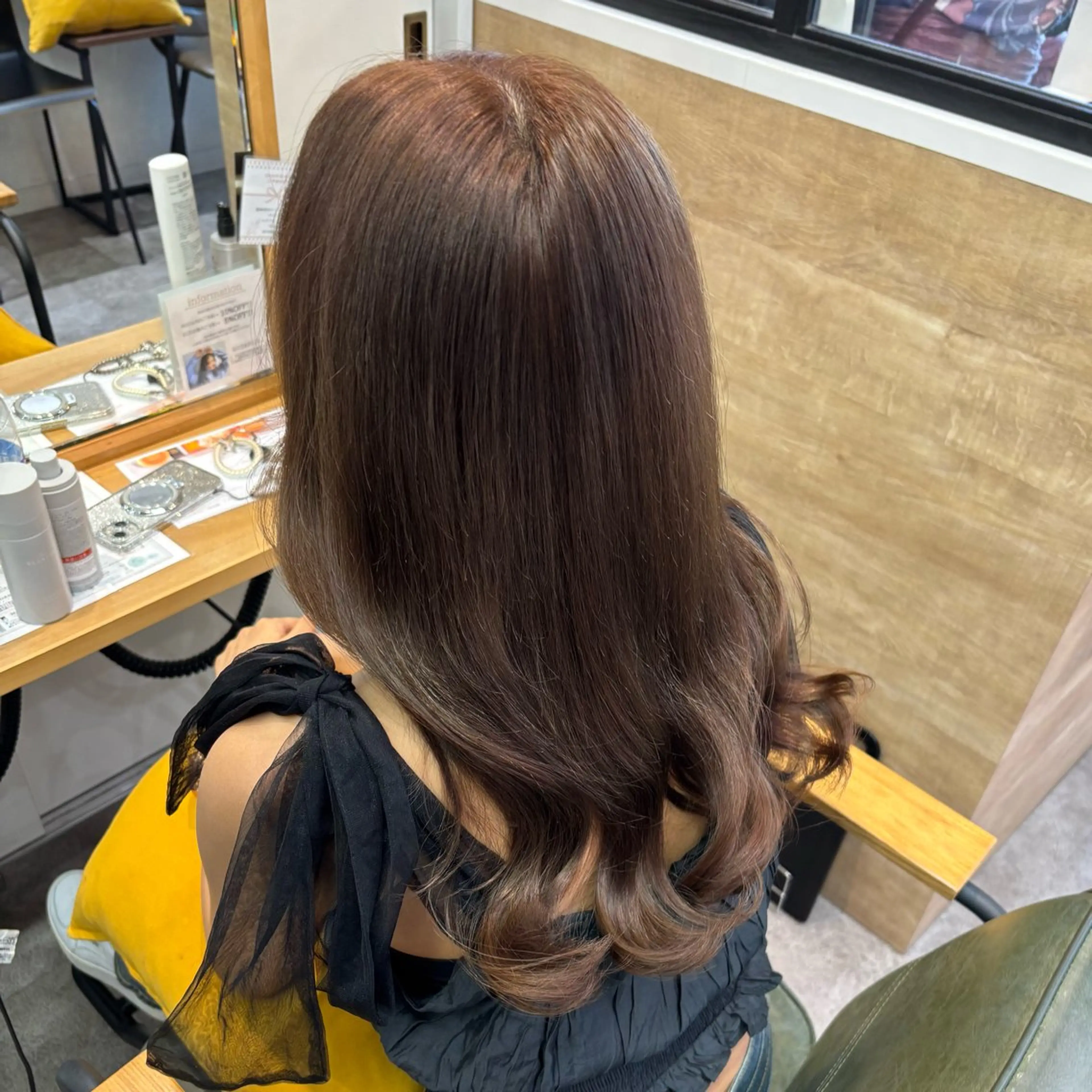 カラー ベージュカラー ブラウンカラー ブラウンベージュ 透明感カラー ヘアカラー トリートメント 艶感カラー/髪質改善 /縮毛矯正/airiのヘアスタイル