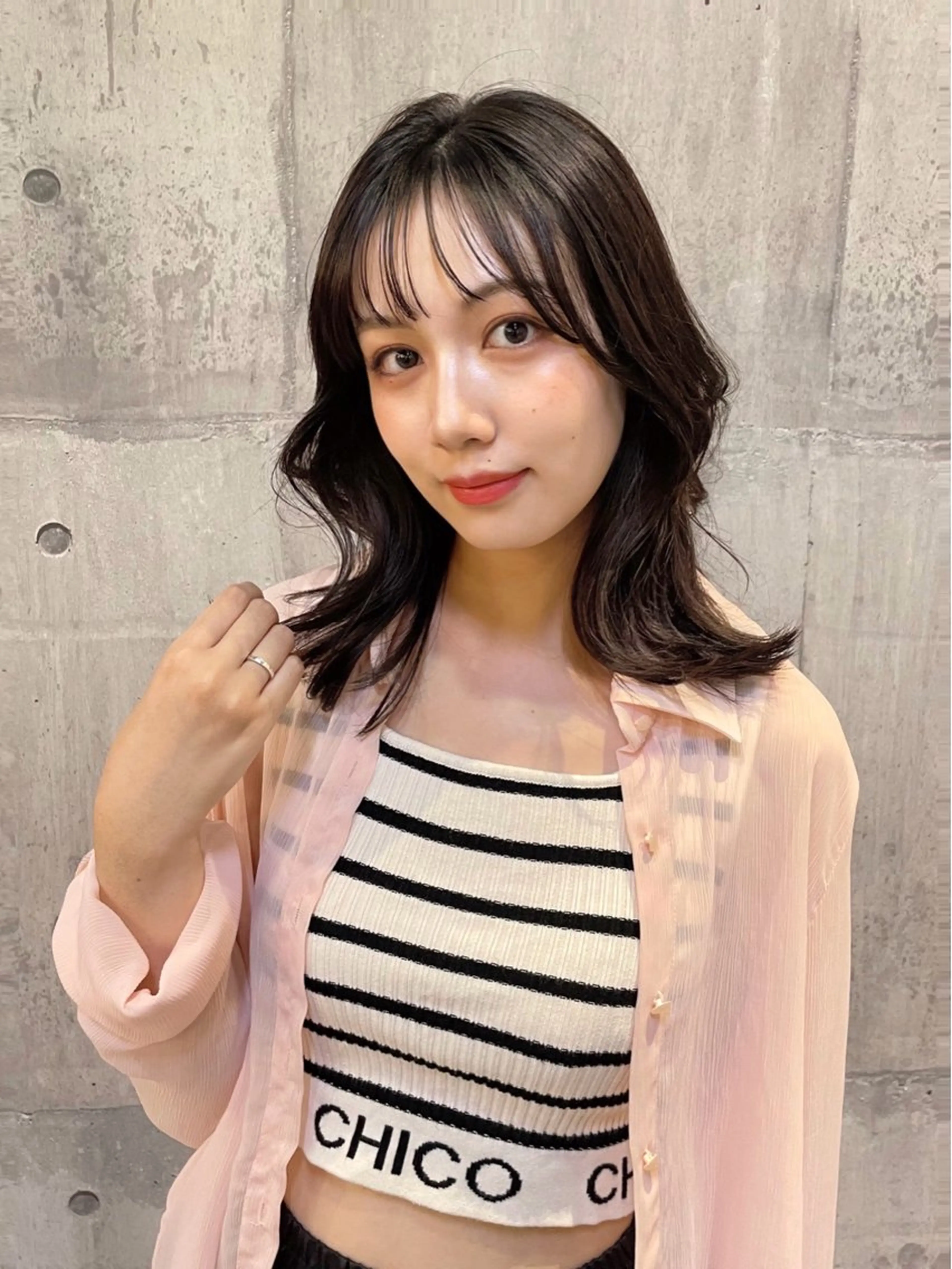 ミディアム カラー くびれヘア 竹内 春奈のヘアスタイル