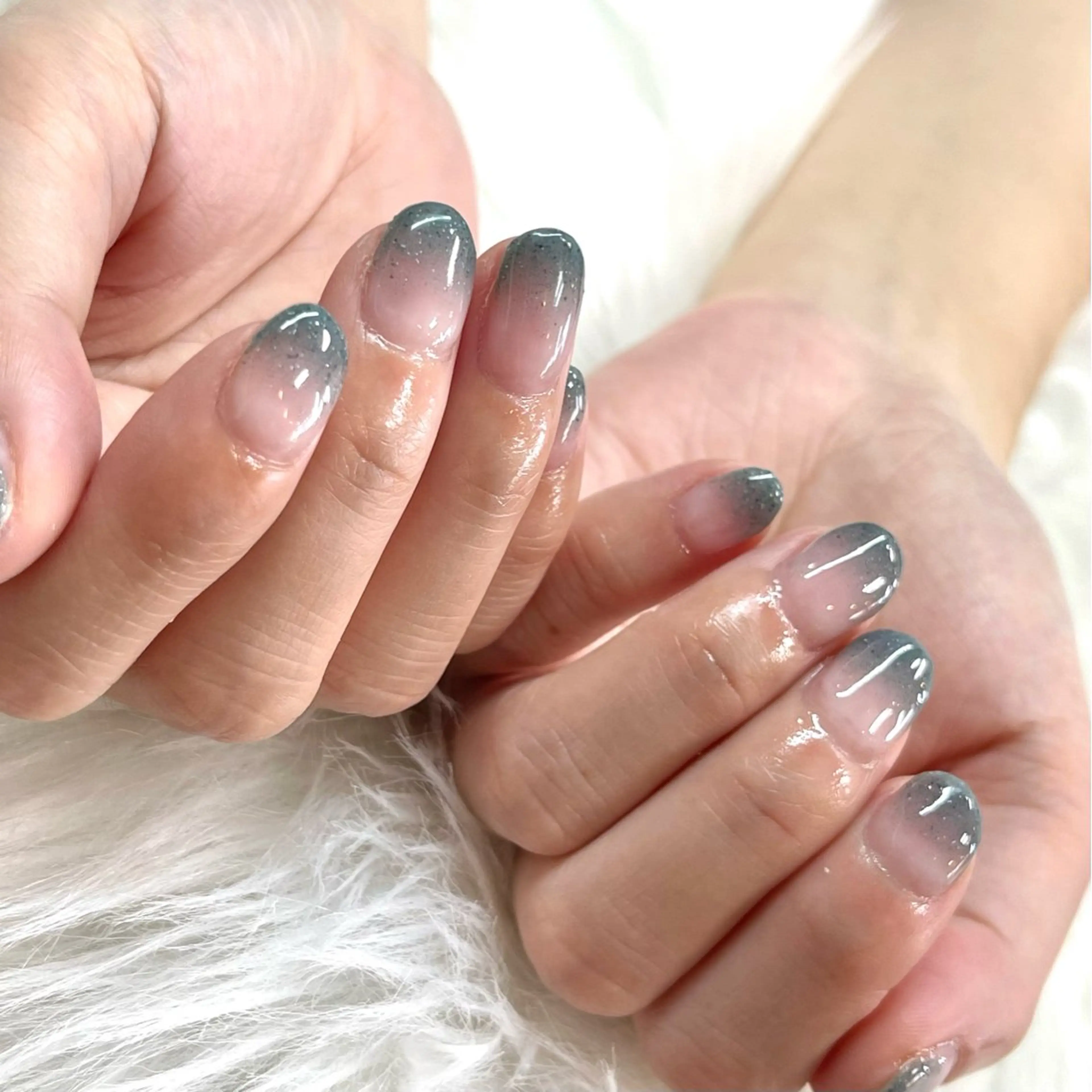 ネイル グラデーション Lealea .wのネイルデザイン