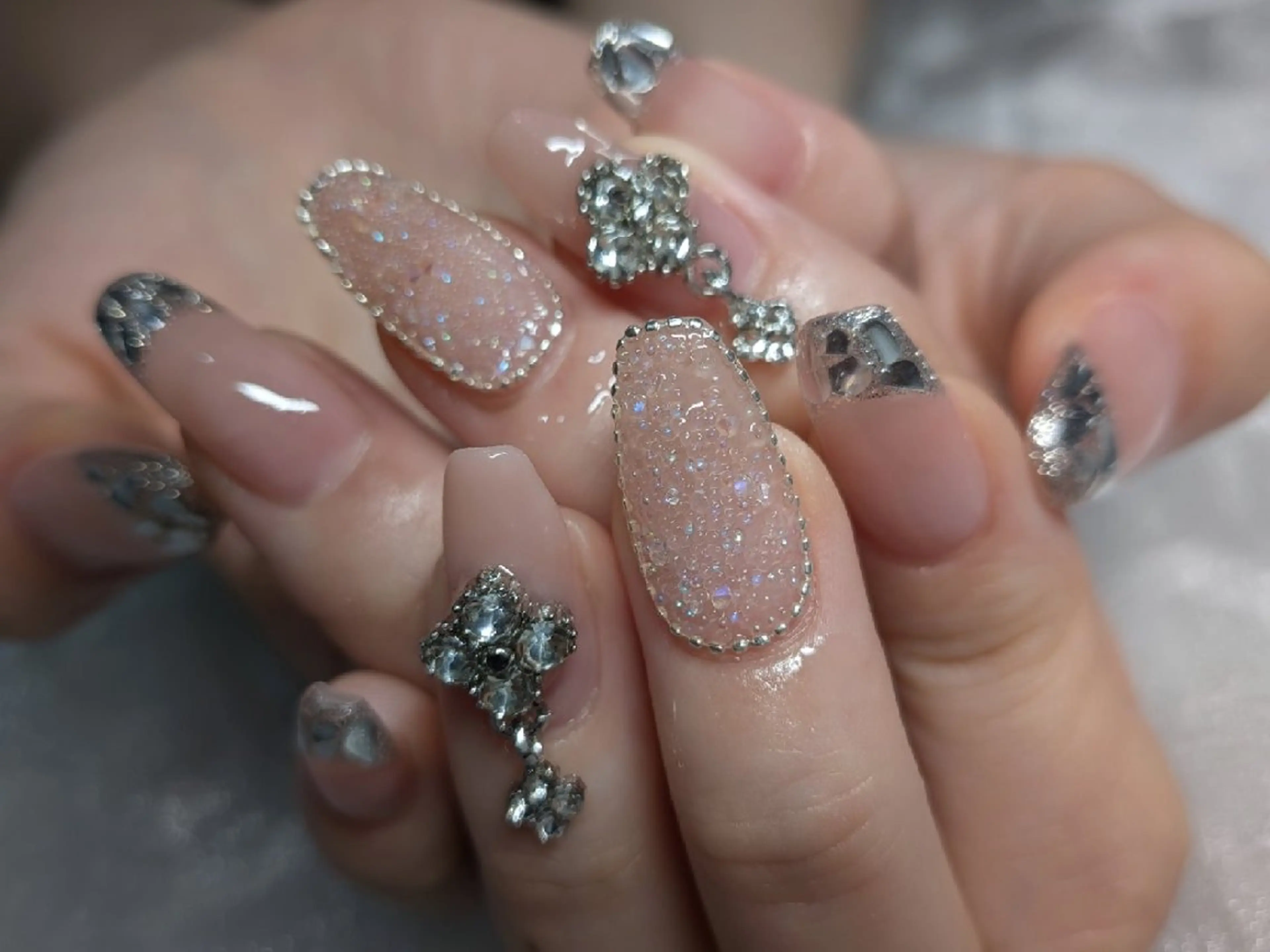 セミロング ハンドネイル salon  Liange所属・La maharo YUのネイルデザイン