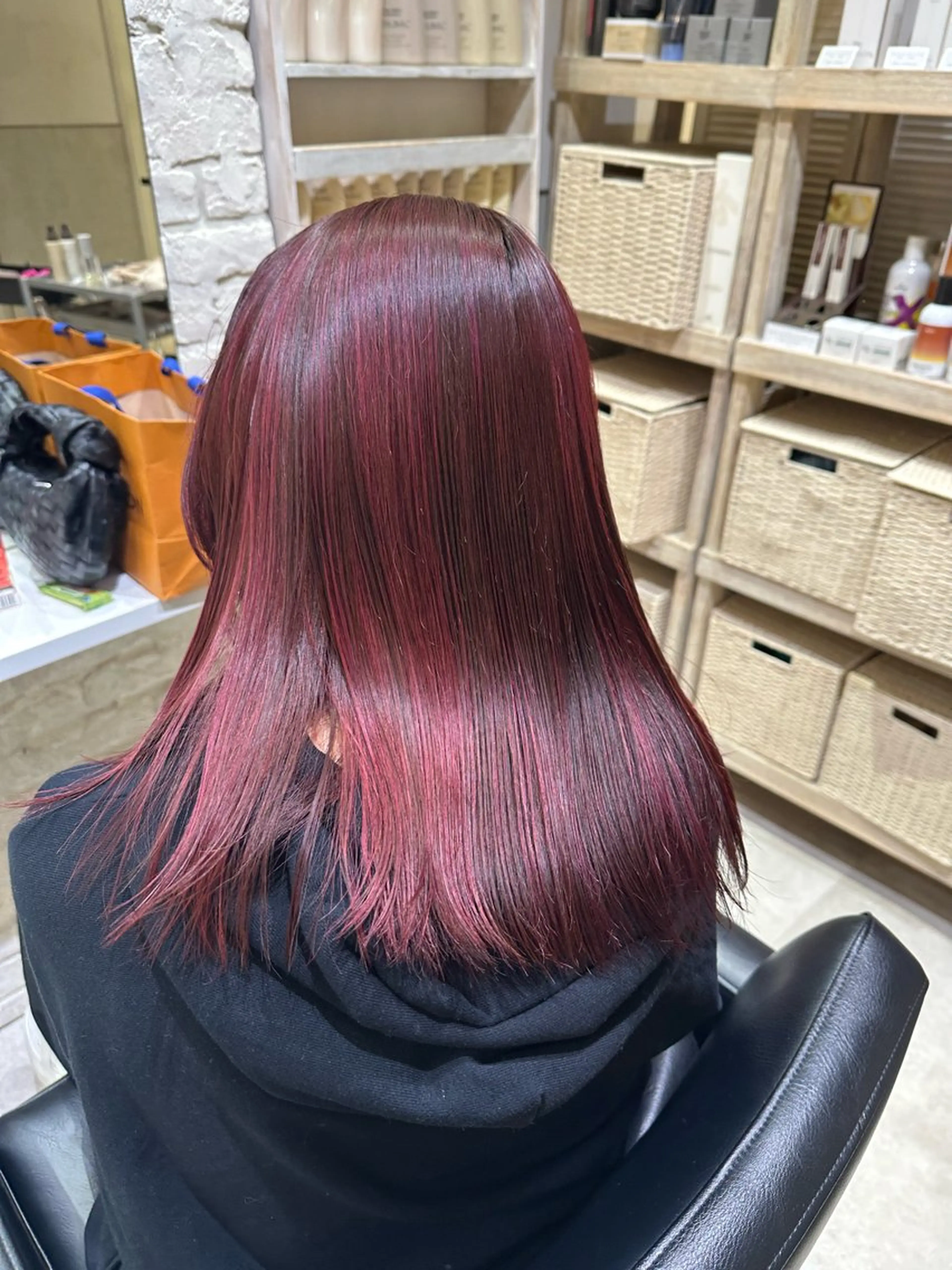 セミロング ハイライト 🖤KURUMI🖤 潤艶・髪質改善のヘアスタイル