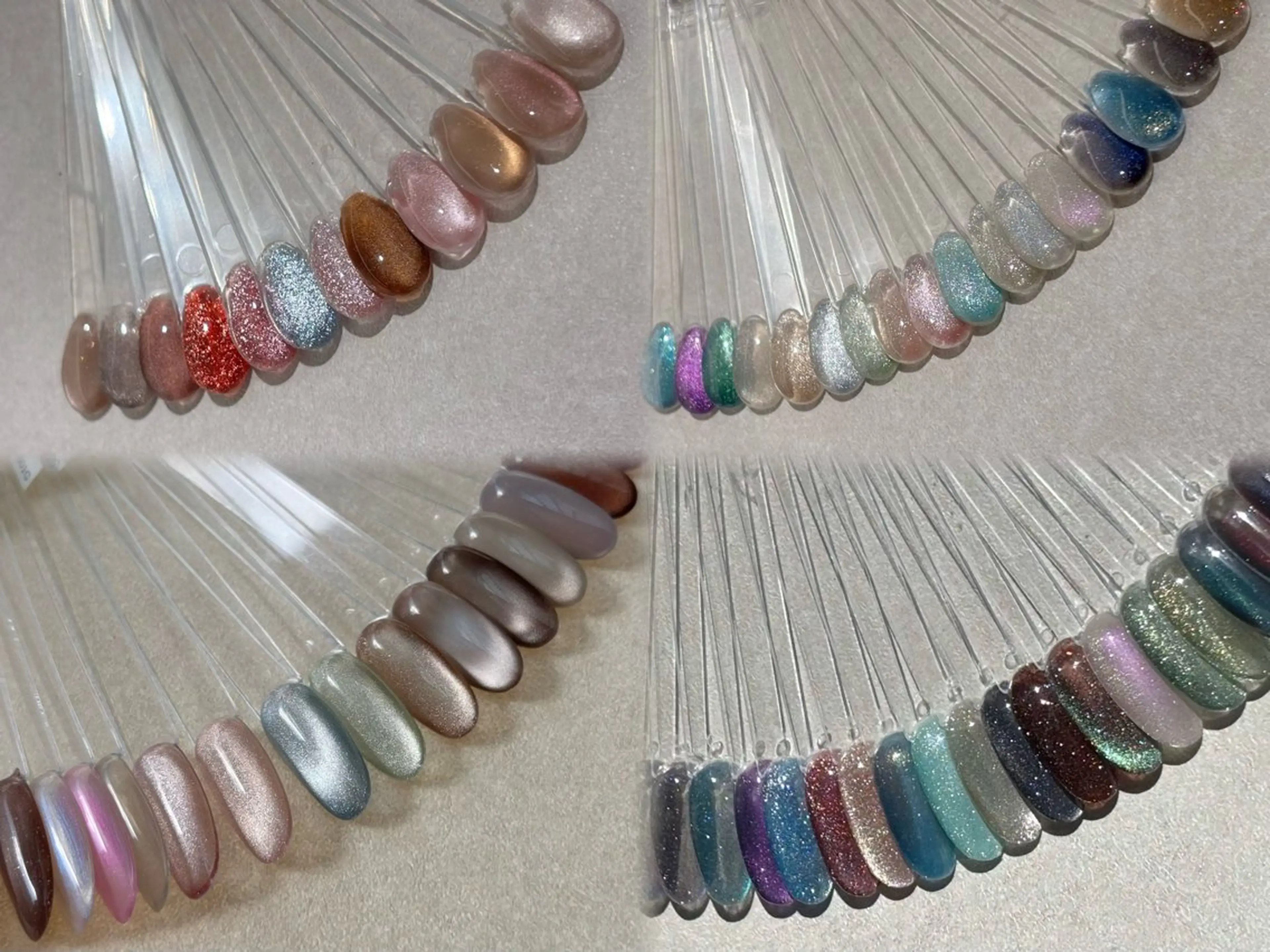 ネイル マグネットネイル NailAVANCE miyuのネイルデザイン