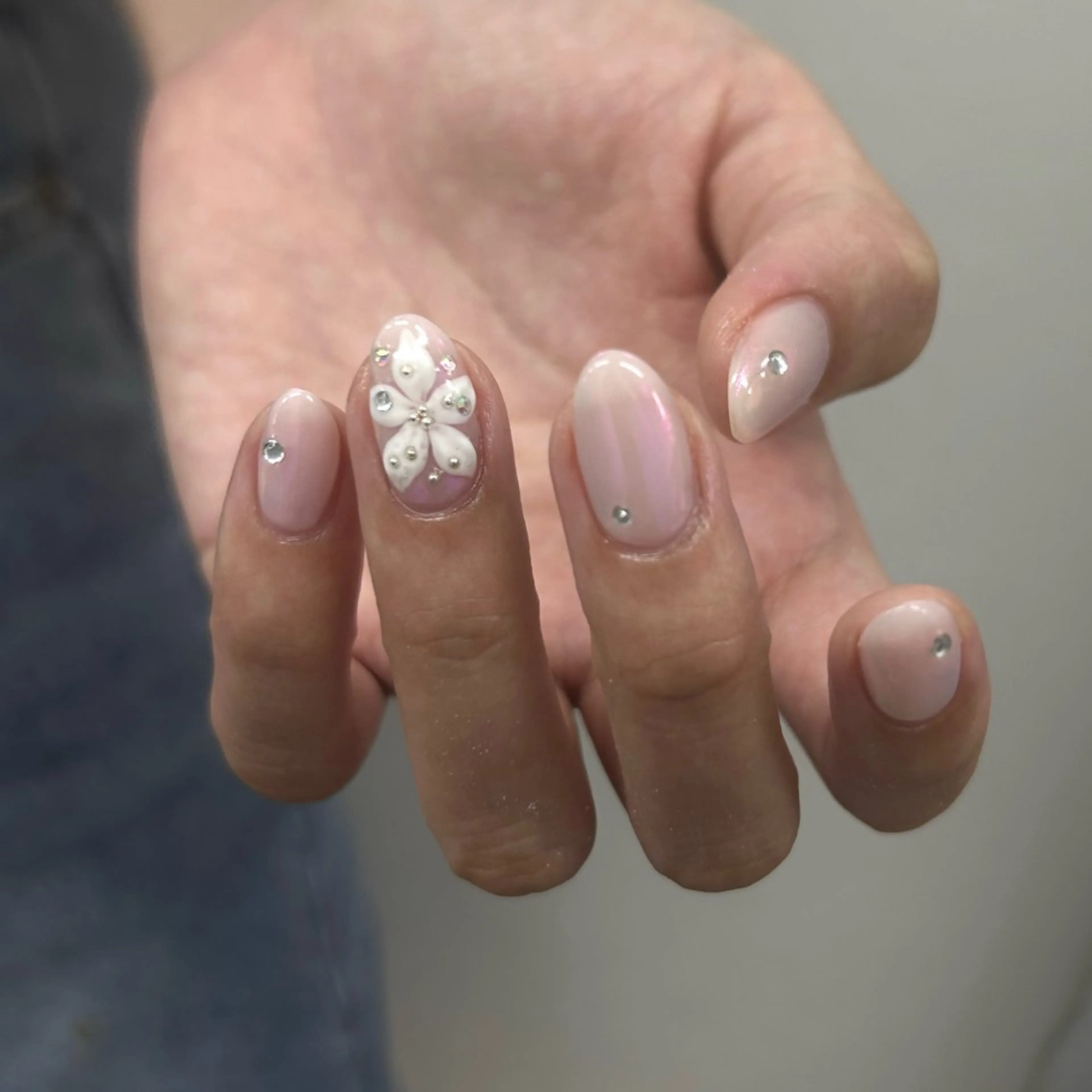 ネイル シンプルネイル nagi .のネイルデザイン