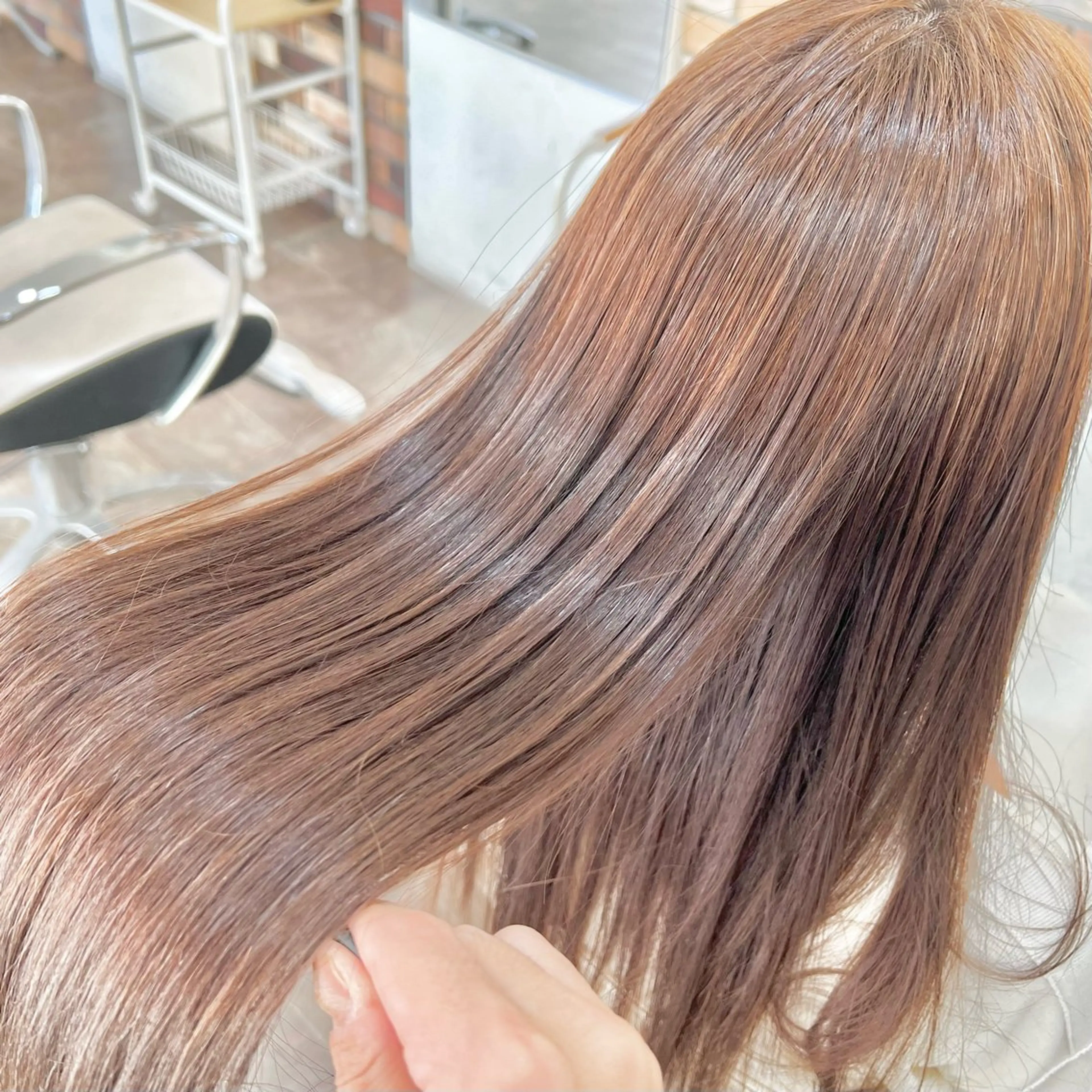 ロング パーマ 髪質改善 縮毛矯正 ストレートパーマ カット ヘアカラー トリートメント スパークヘア所属・大人女性の縮毛矯正/ お手入れ簡単/馬渕樹のヘアスタイル