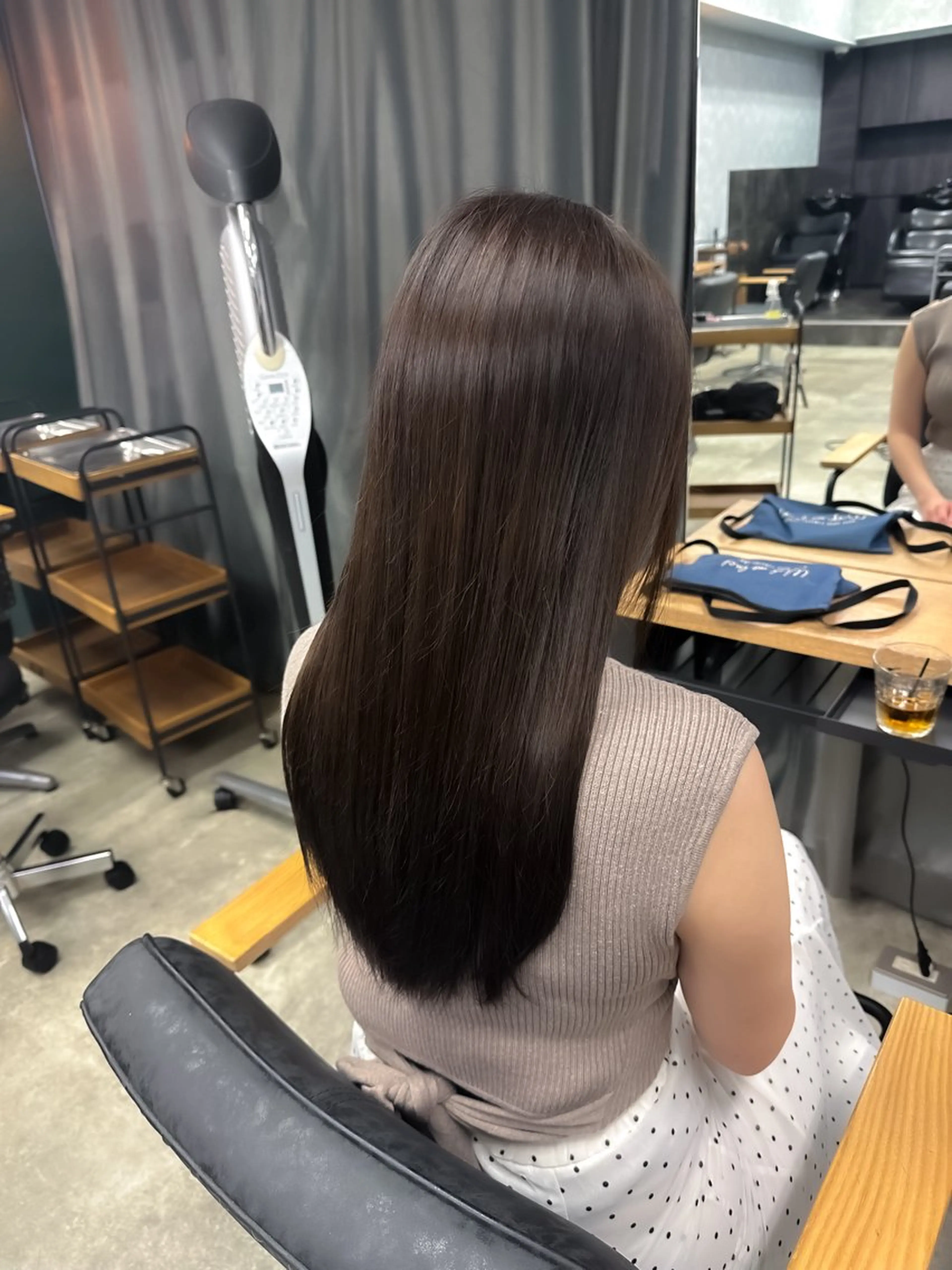 ロング ヘアカラー ルティア新宿縮毛 🐚山入端巧のヘアスタイル