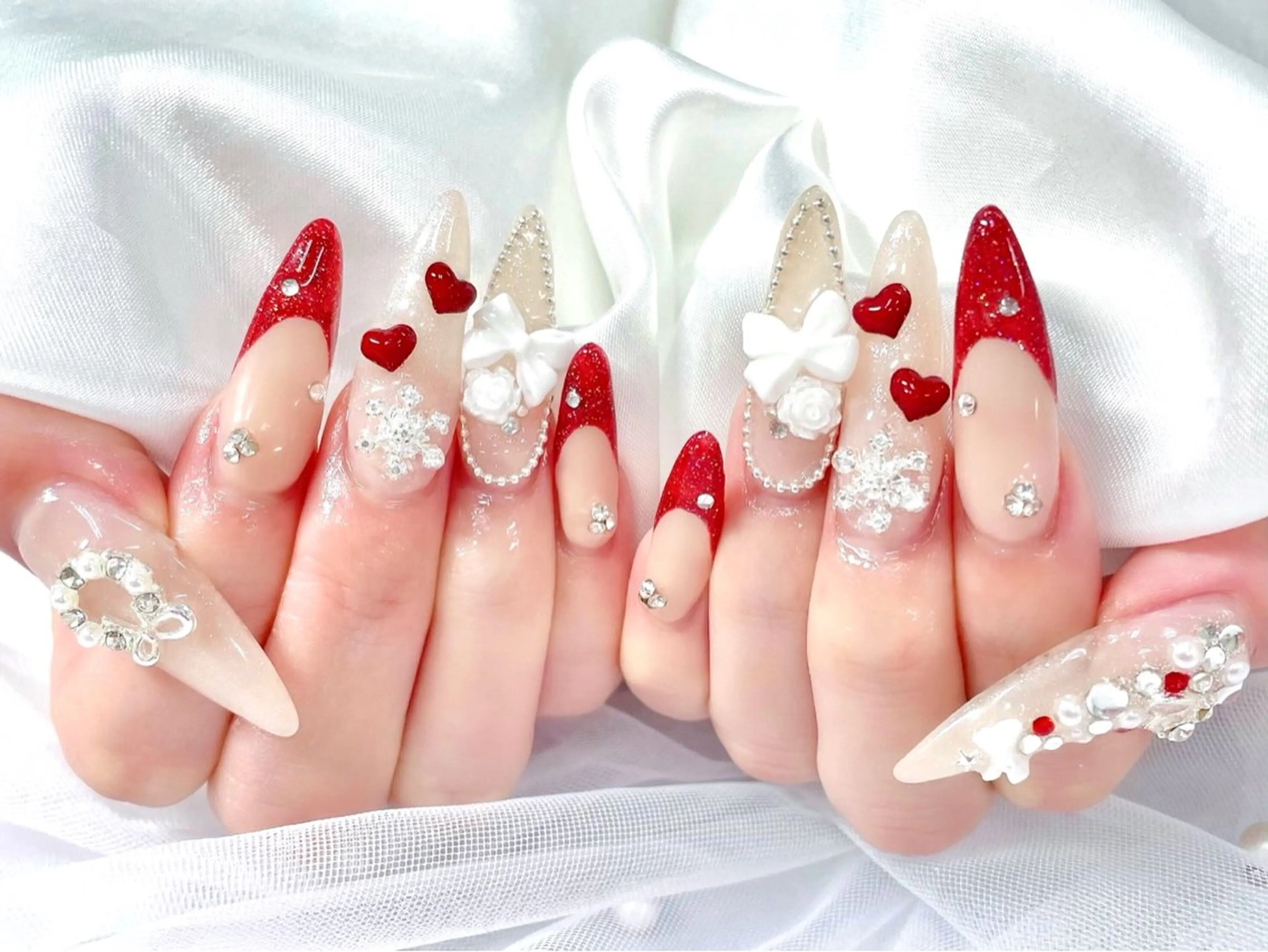 ネイル アートネイル マグネットネイル 持ち込み スカルプネイル 冬ネイル ハンドネイル Nail Neige🐈🌙のネイルデザイン