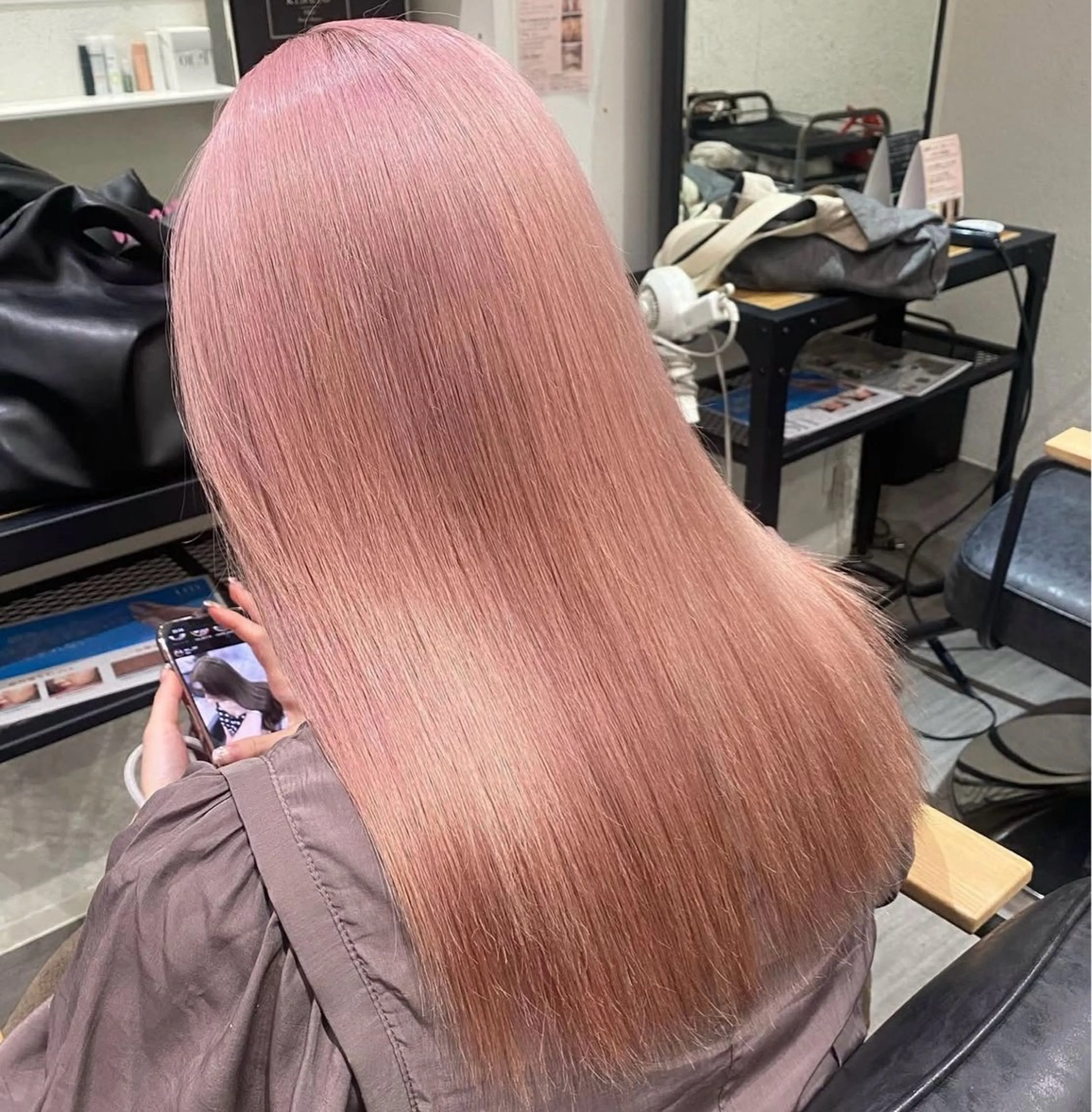 ロング カラー 生尾 虹水のヘアスタイル