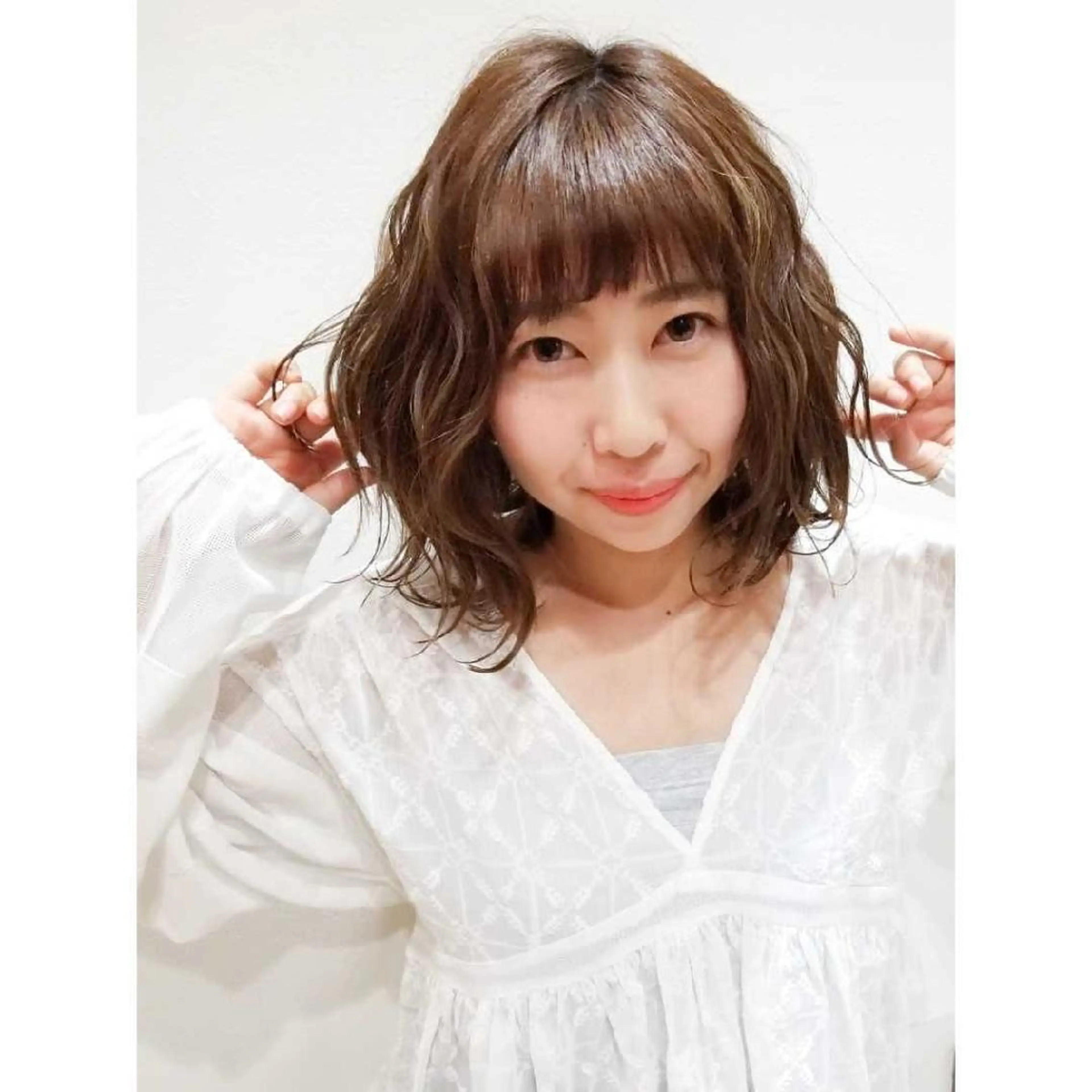 ミディアム パーマ ヘアアレンジ ケアブリーチ、 髪質改善 福士直矢のヘアスタイル