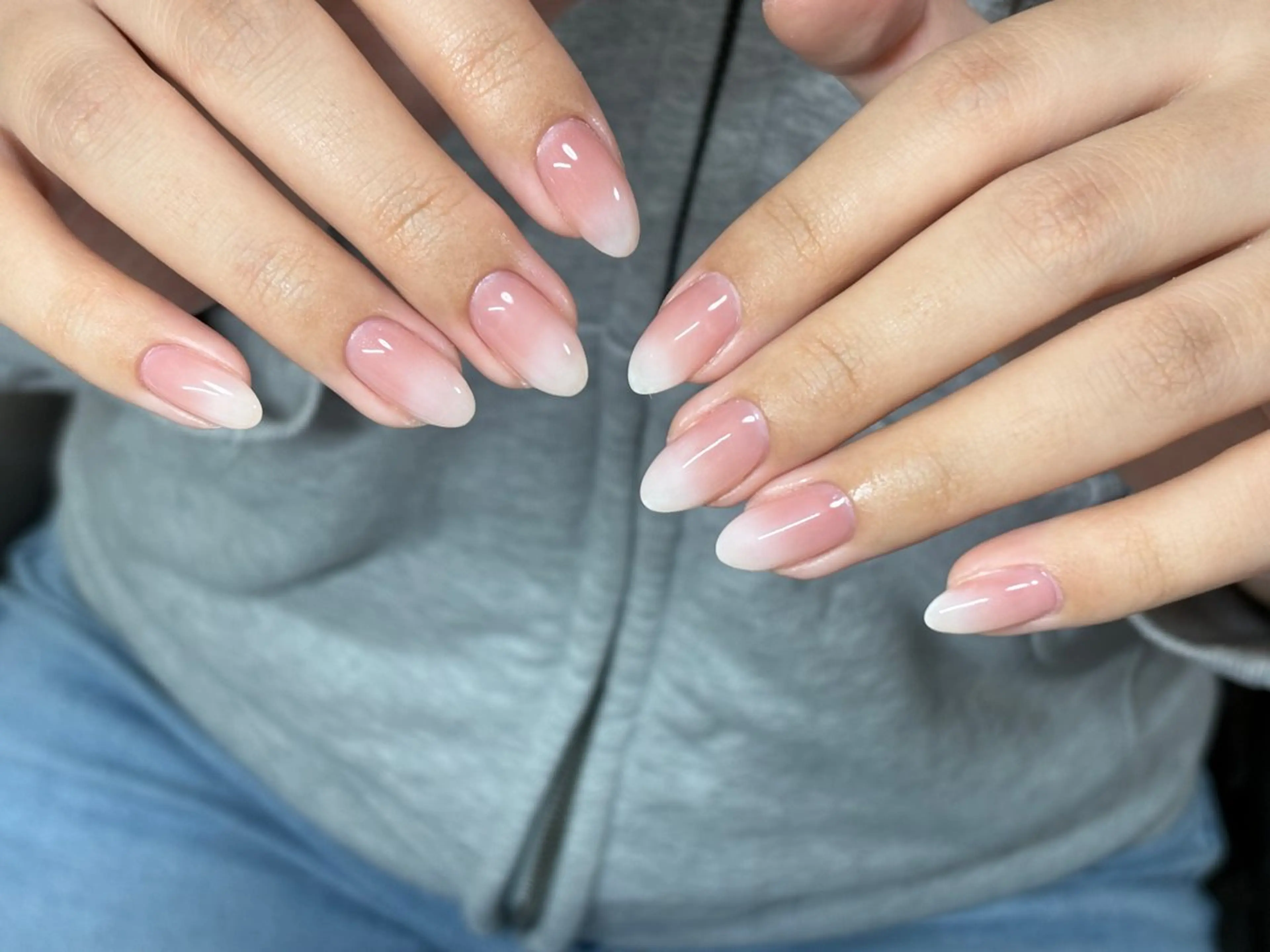 自爪💅ベイビーブーマー☆ベース付きグラデーション☆3980の写真