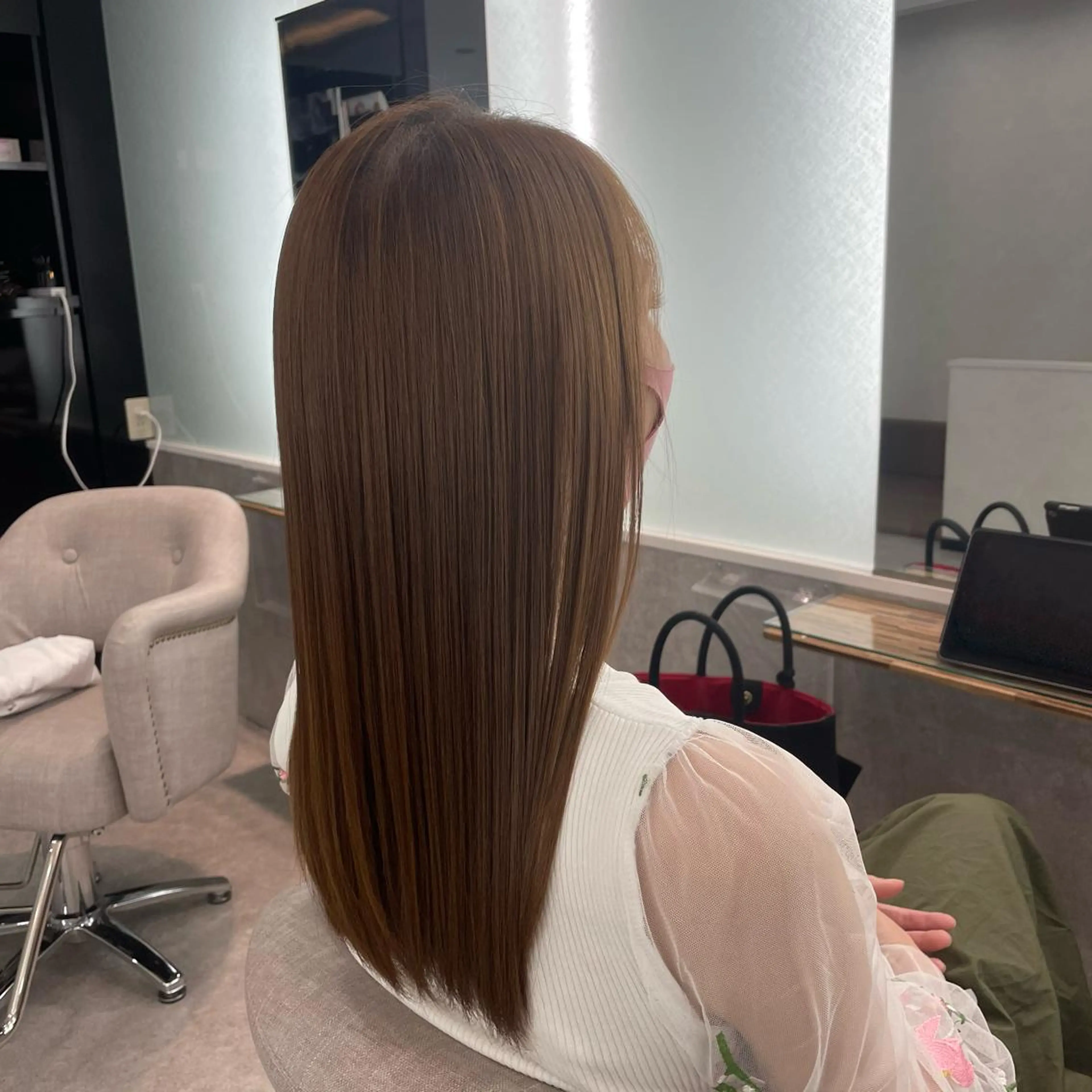 セミロング 縮毛矯正 樋口 功樹のヘアスタイル