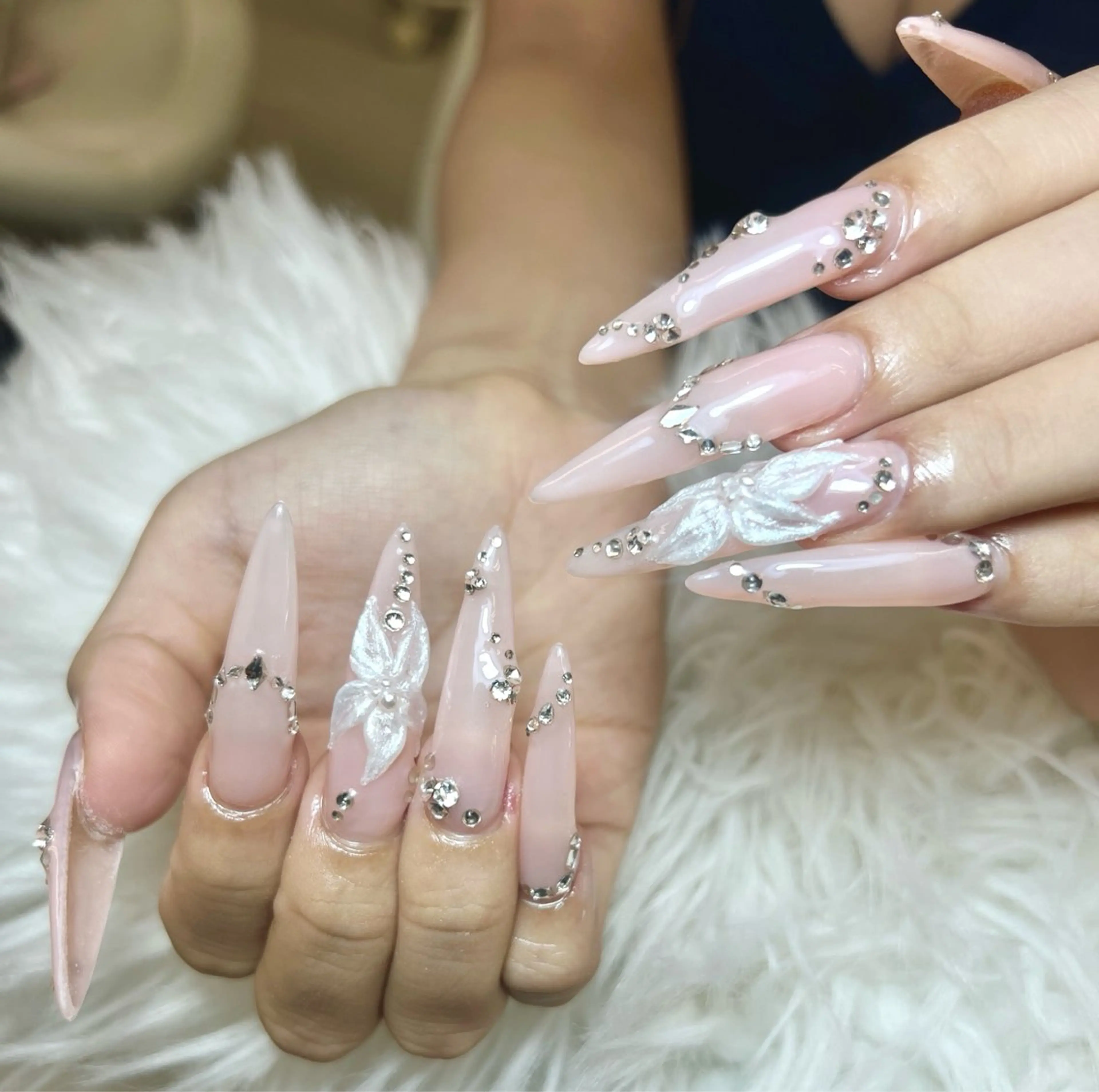 ネイル アートネイル オーロラネイル チークネイル 長さ出し フットネイル Noiranail_ studio川越西口のネイルデザイン