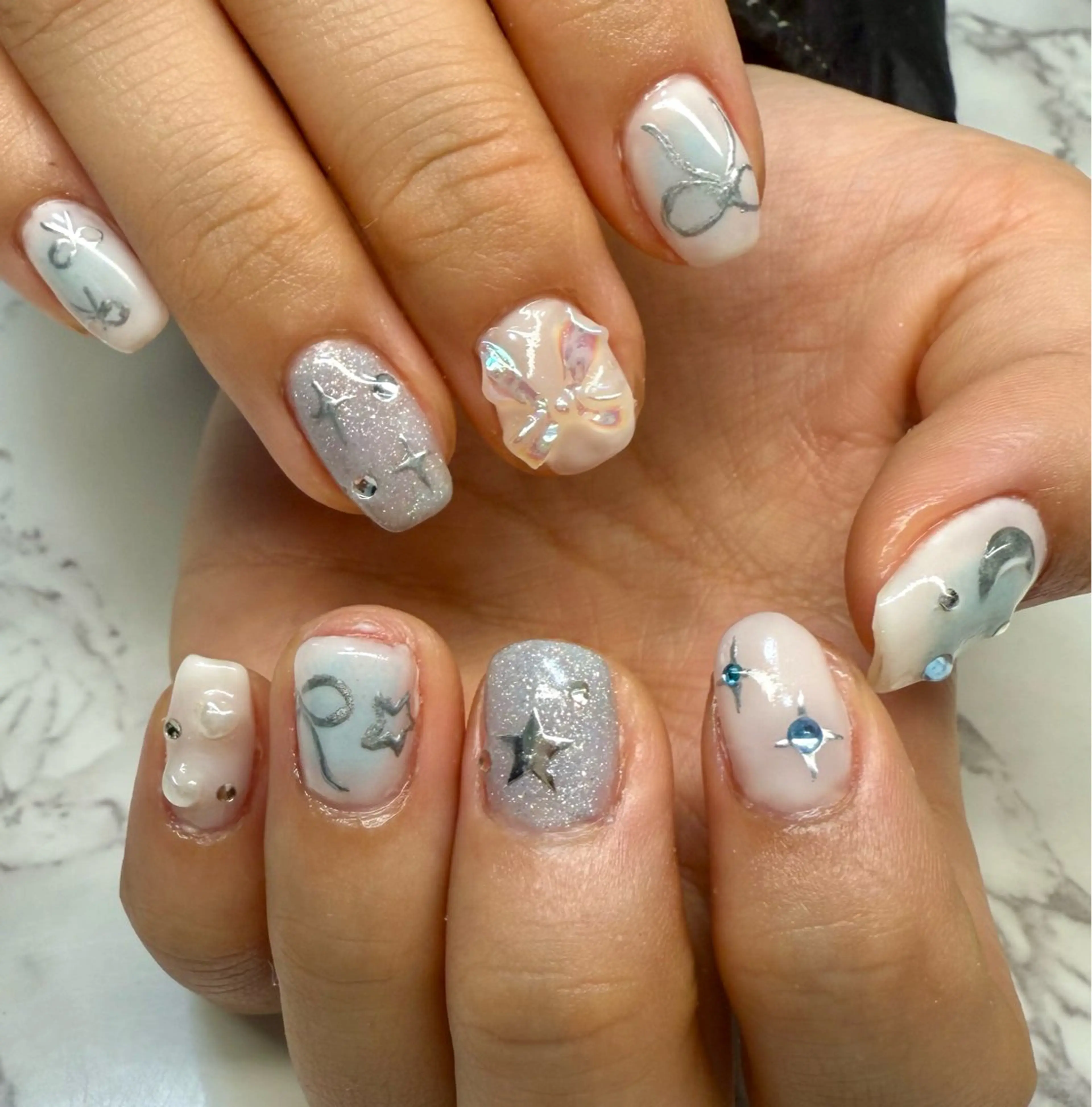 ネイル アートネイル チークネイル フレンチネイル 氷ネイル・うるうるネイル キラキラネイル M.N_ nailのネイルデザイン