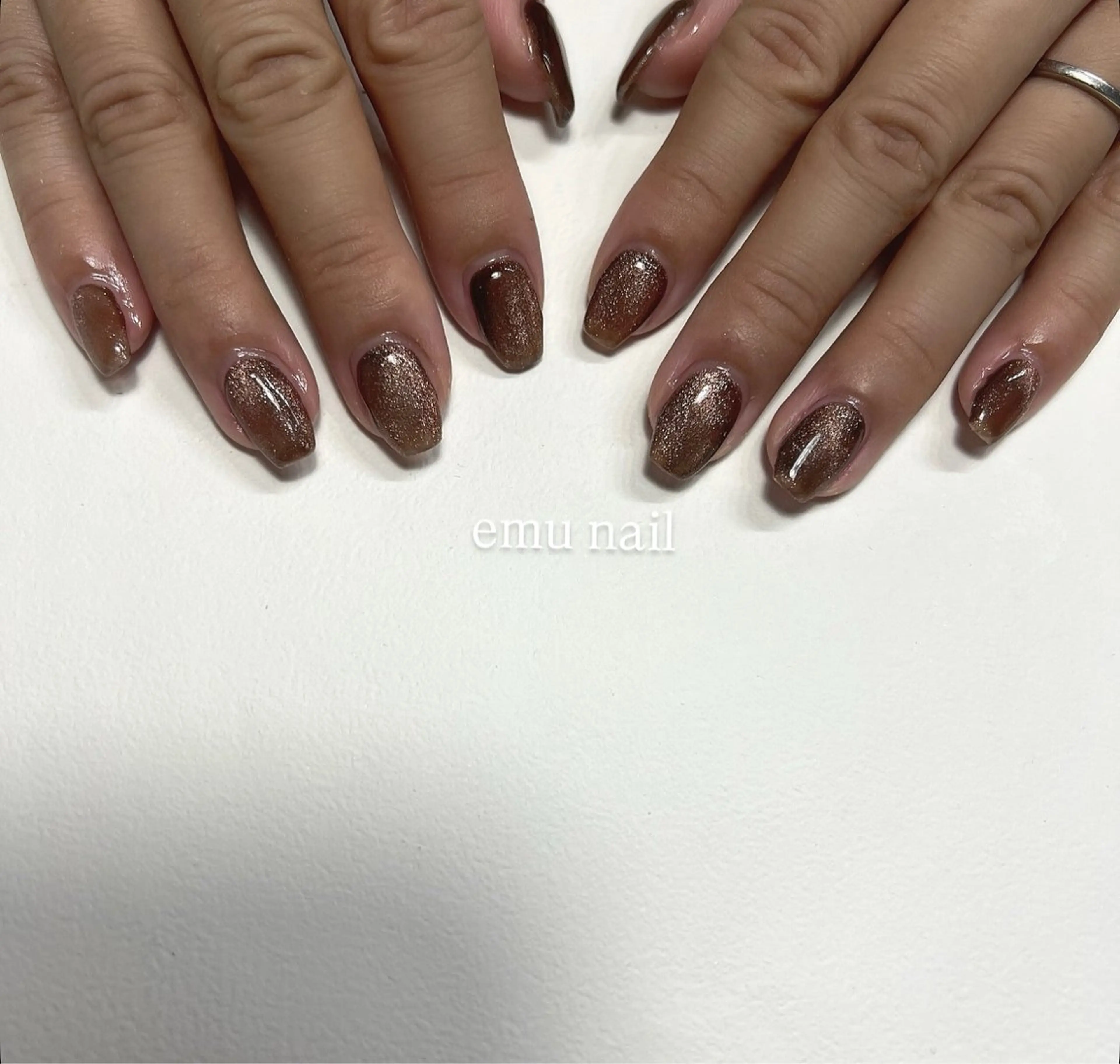 ネイル ブラウン マグネットネイル ハンドネイル emu nailのネイルデザイン