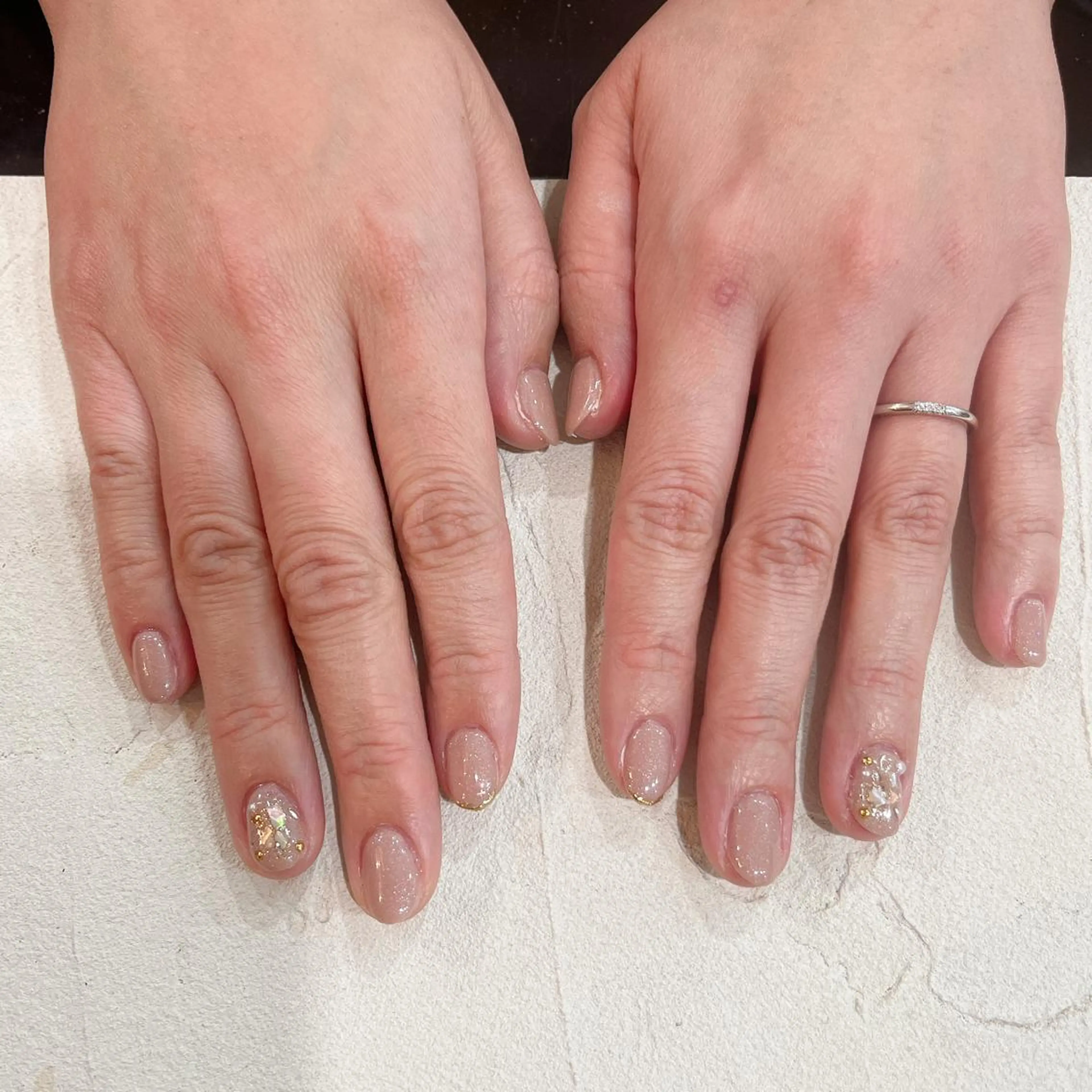 ネイル アートネイル キラキラネイル ハンドネイル Bianca TORII🌞のネイルデザイン