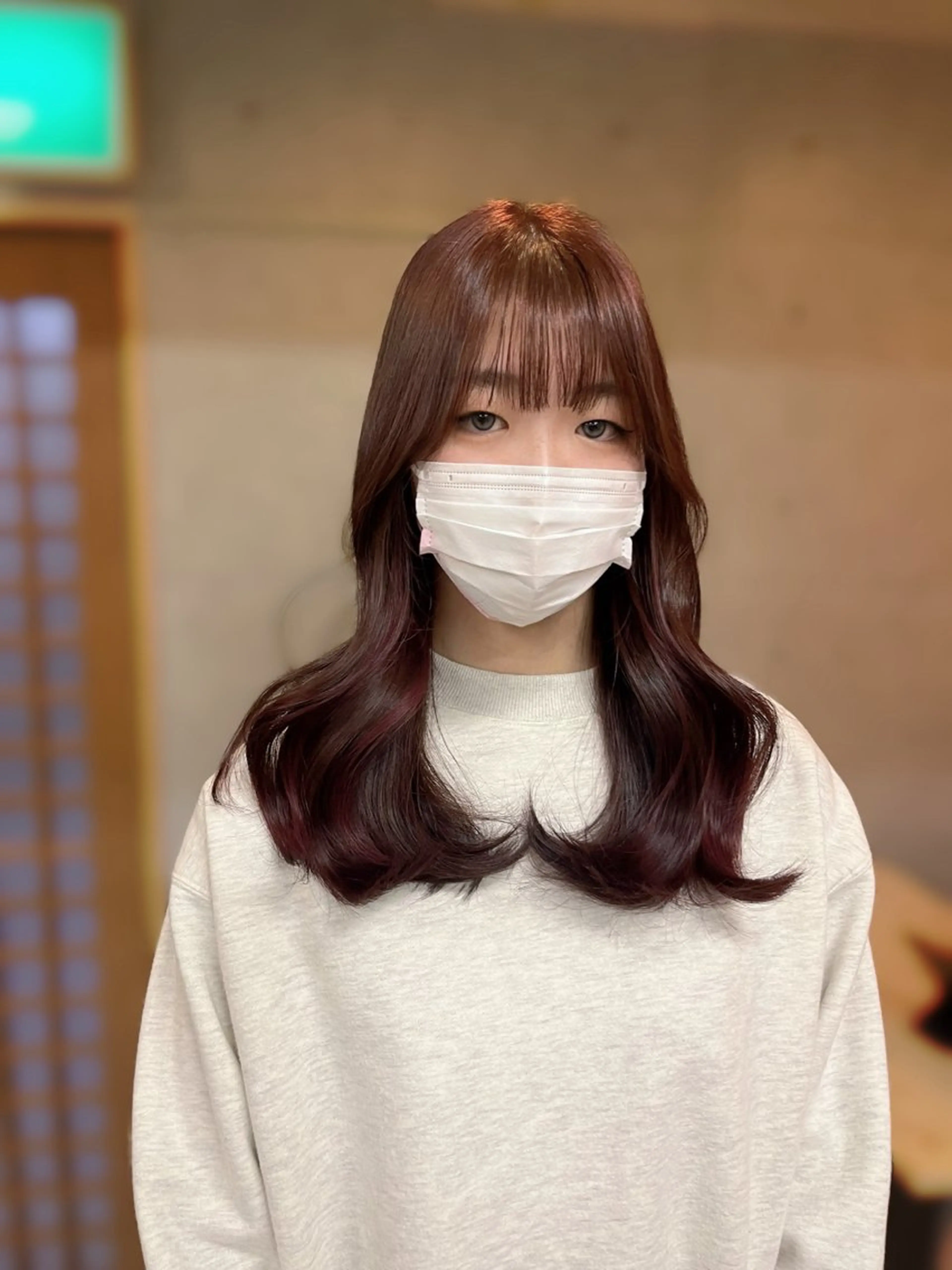 セミロング カラー 黒髪 ブリーチ ブラウンカラー ブリーチなしカラー ピンクカラー ヘアカラー トリートメント 韓国ヘア🇰🇷 RYOTAのヘアスタイル