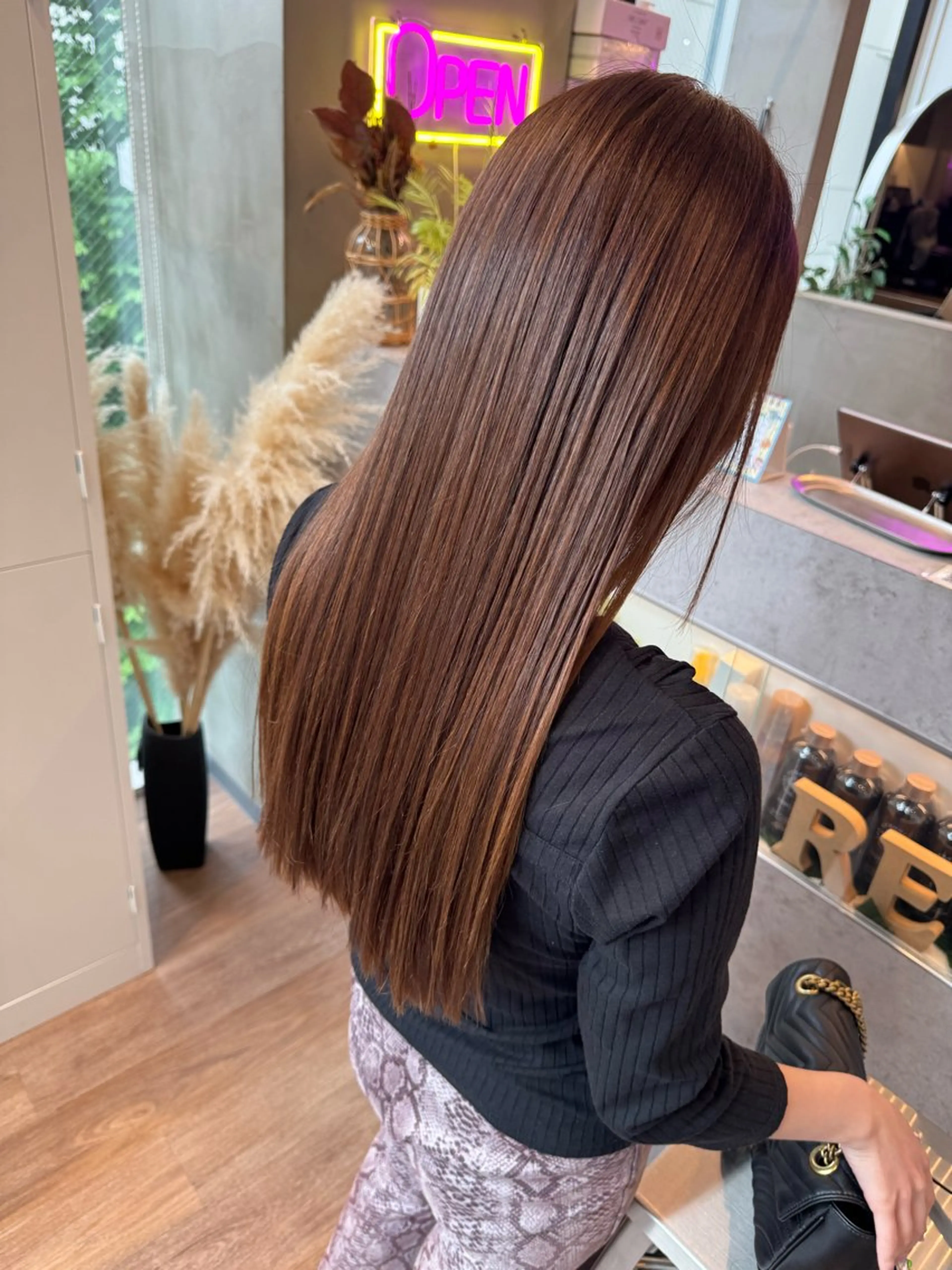 ロング カラー ブラウンカラー ナチュラルブラウン yoshi (高橋福博)のヘアスタイル