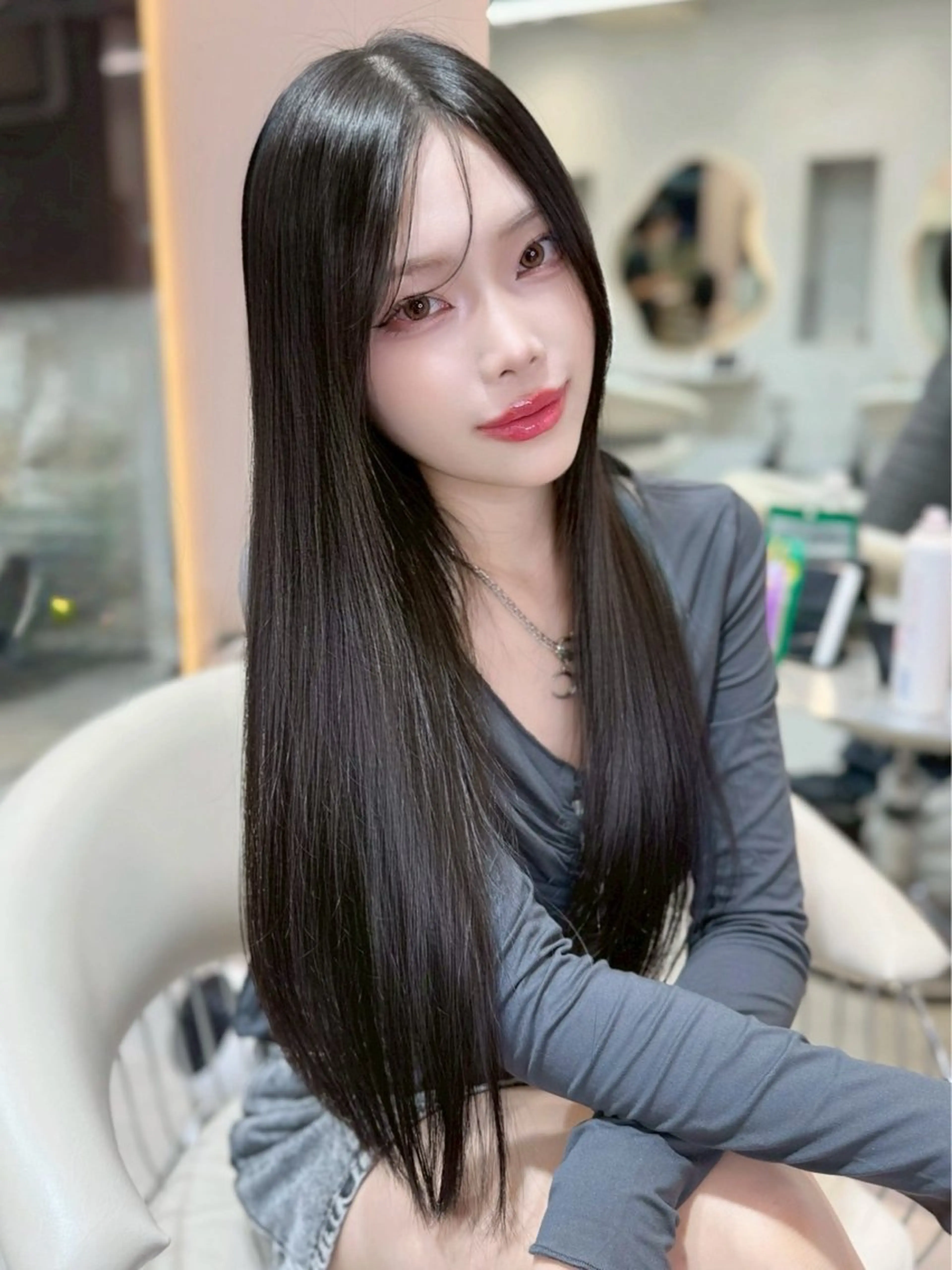 【髪質革命❣️✨】美髪縮毛矯正👼➕メンテナンスカット（毛先1cmカット✂️）➕1ステップトリートメント🫧🫧の写真
