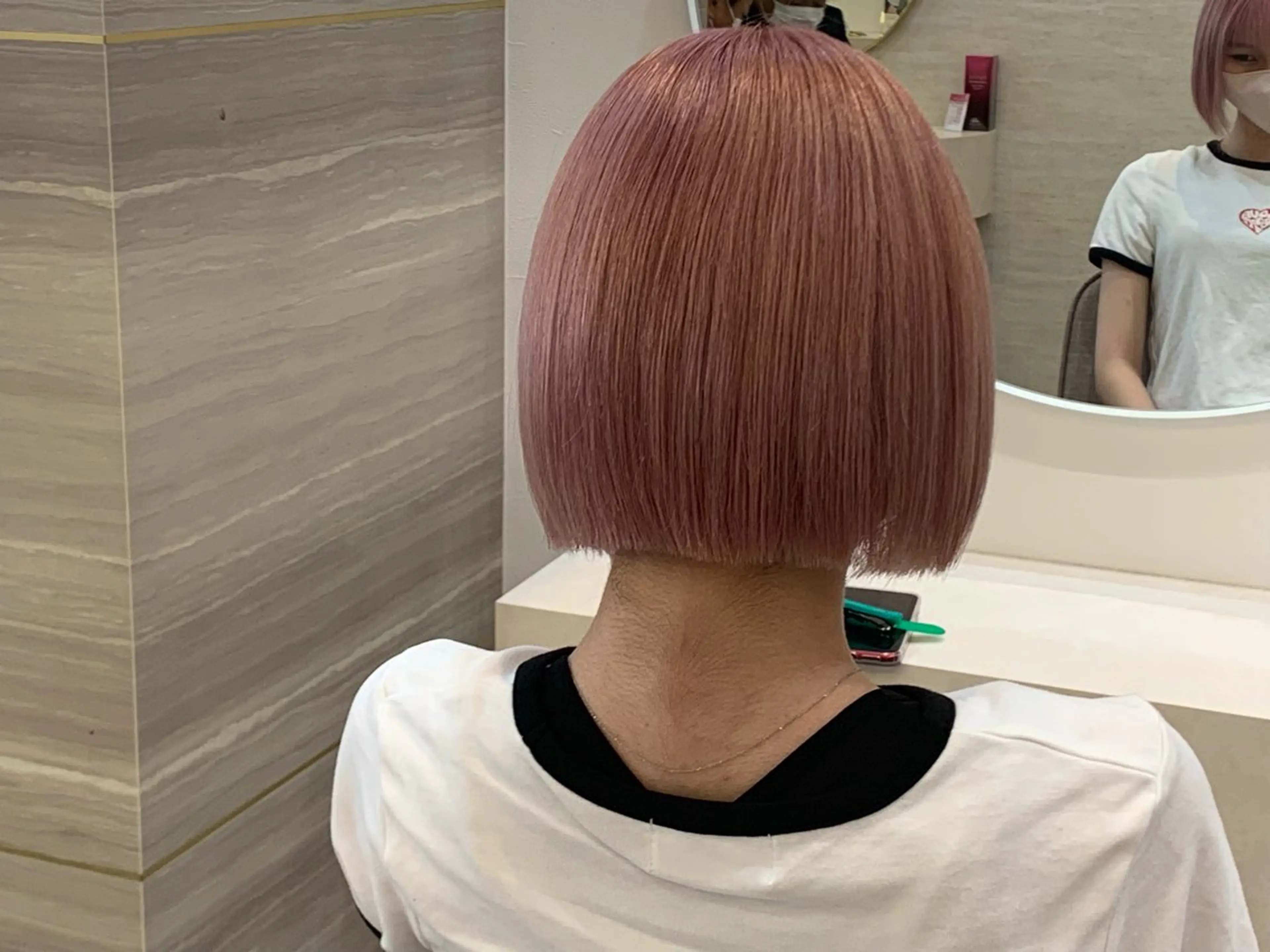ショート カラー パーマ ヘアアレンジ メンズ キッズ ヘアカラー Lovis池袋 鳥越美羽のヘアスタイル
