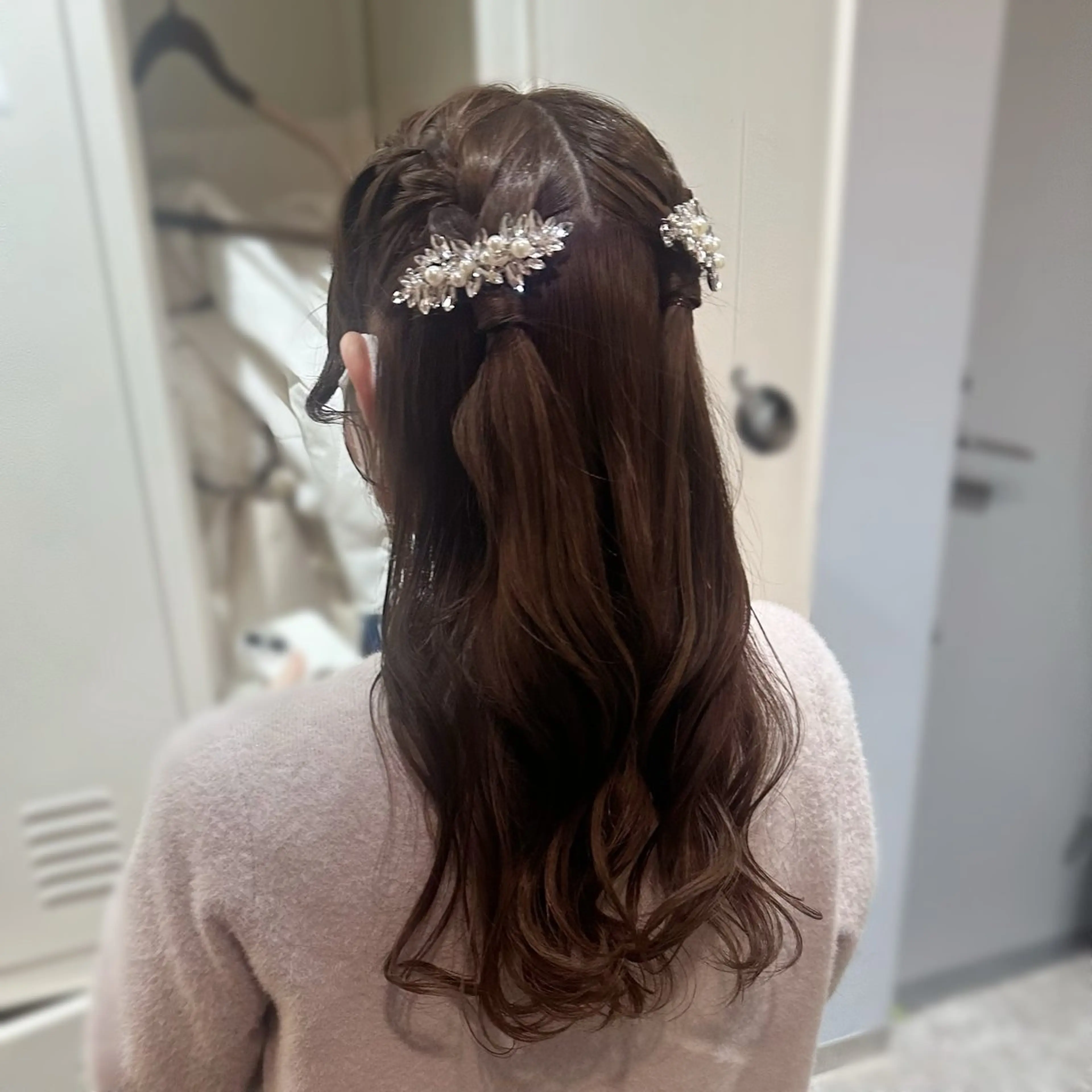 ロング カラー ヘアアレンジ ハーフアップ 結婚式・ブライダル カット ヘアカラー トリートメント ヘアセット ✨髪質改善💖 縮毛矯正💖mihoのヘアスタイル