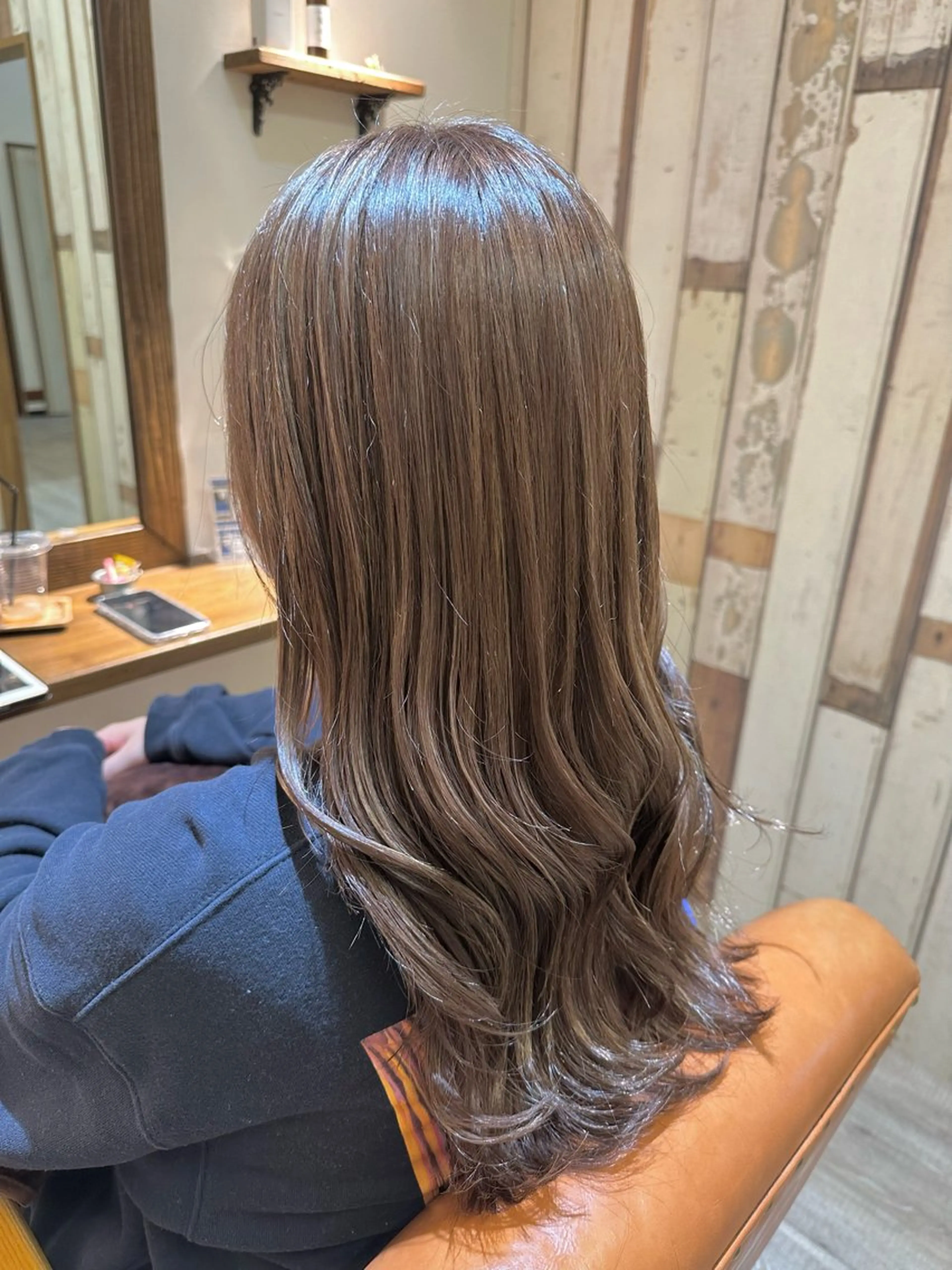 セミロング ハイライト ヘアカラー 佐藤  真依のその他イメージ