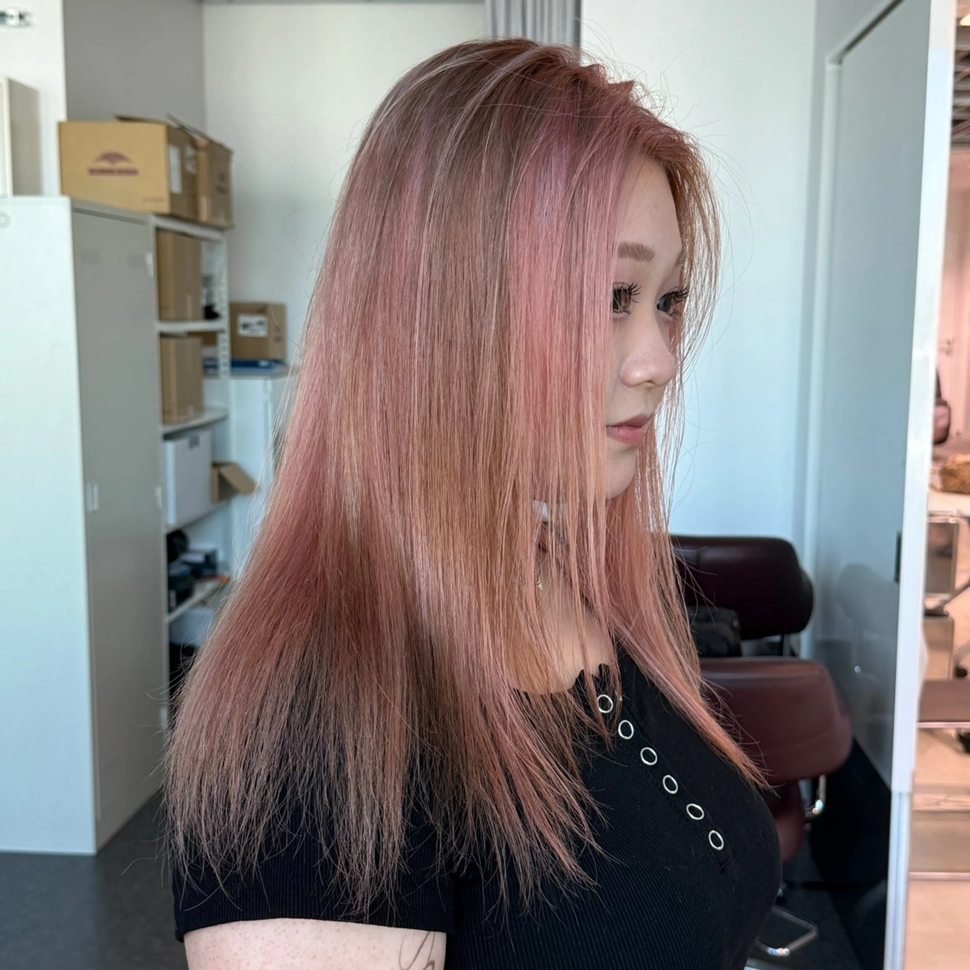 セミロング カラー カット ヘアカラー トリートメント 透明感カラー/パーマ 🌀アオノアユミのヘアスタイル