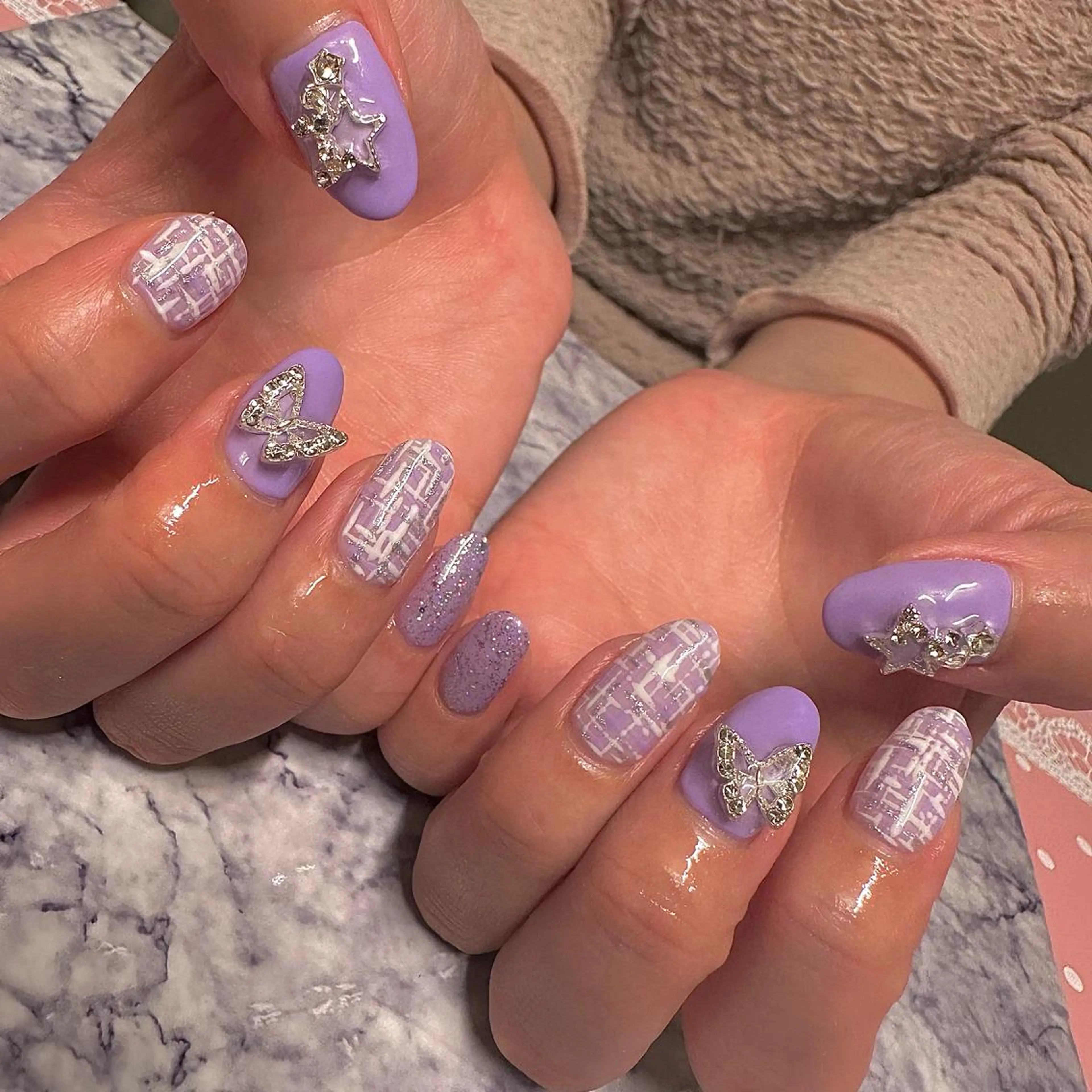 ネイル ツイードネイル ハンドネイル フットネイル Pretzels🥨 【プレッツェル】ミウのネイルデザイン