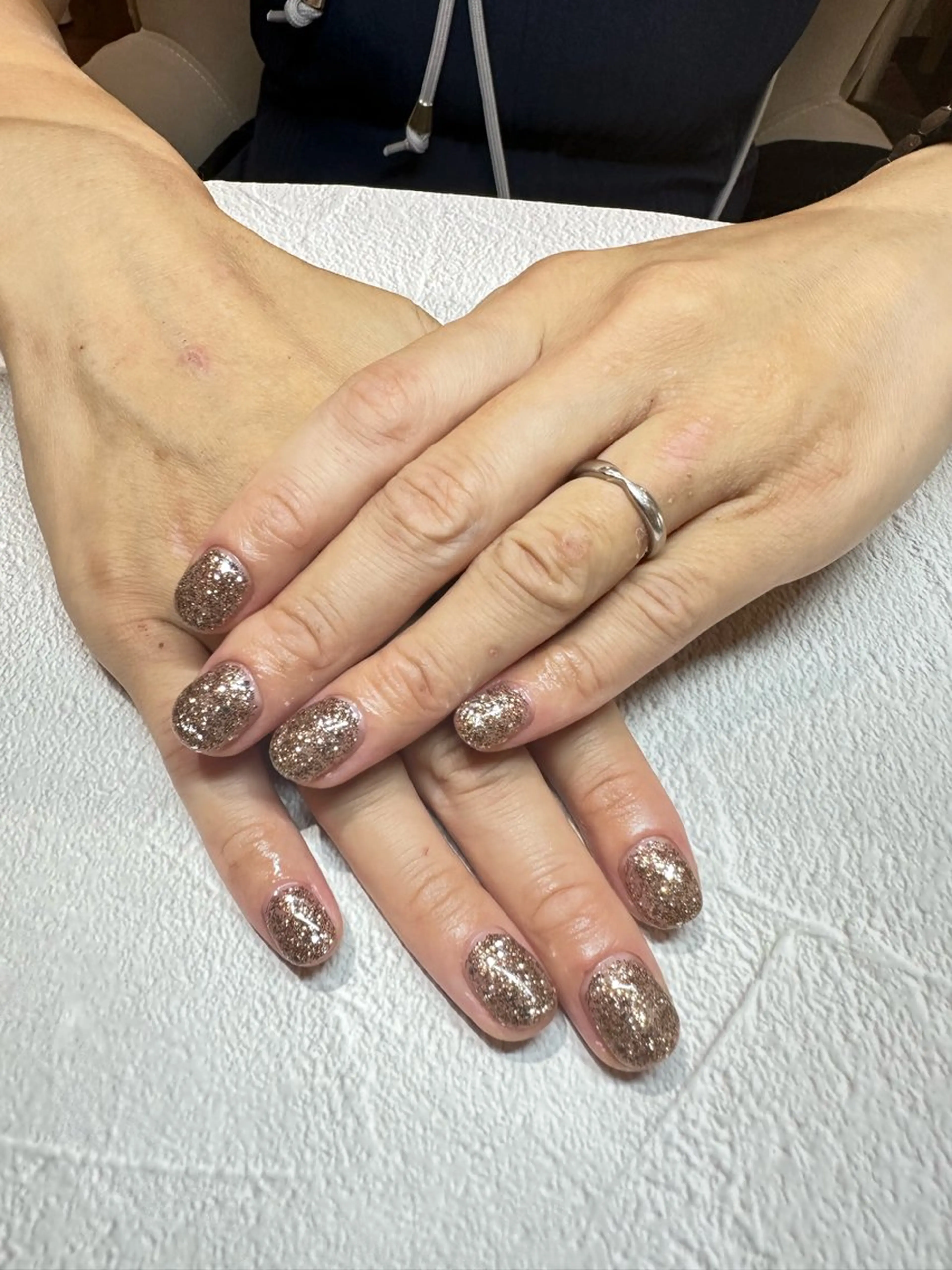 ネイル ラメ(グリッター) ワンカラーネイル ハンドネイル Tanemoto所属・Ueda Rieのネイルデザイン