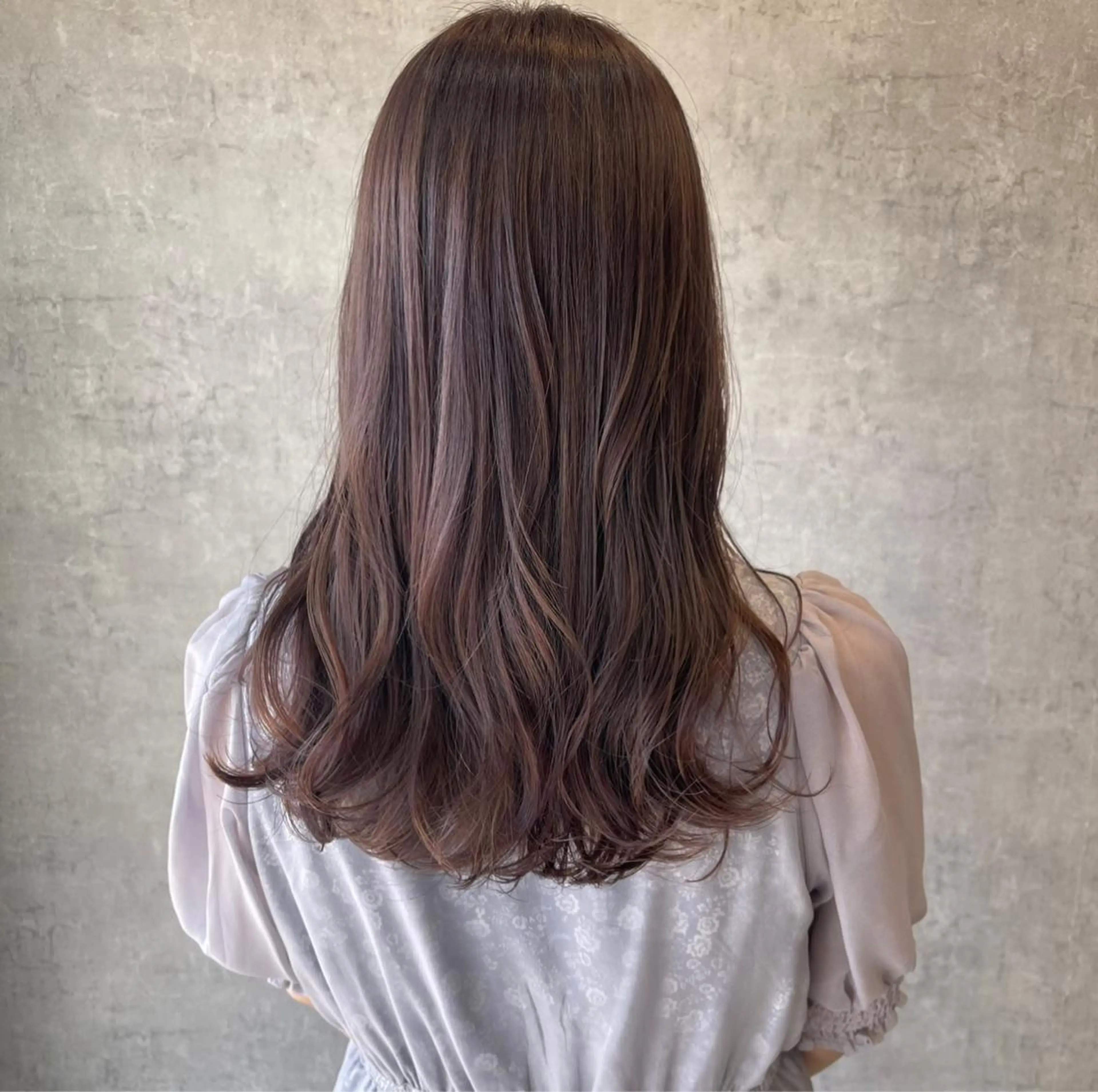 ミディアム カラー ヘアアレンジ アッシュ 透明感カラー ハイライトカラー ラベンダーカラー メッシュ カット ヘアカラー merci.所属・🌻まさの あいり🌻のヘアスタイル