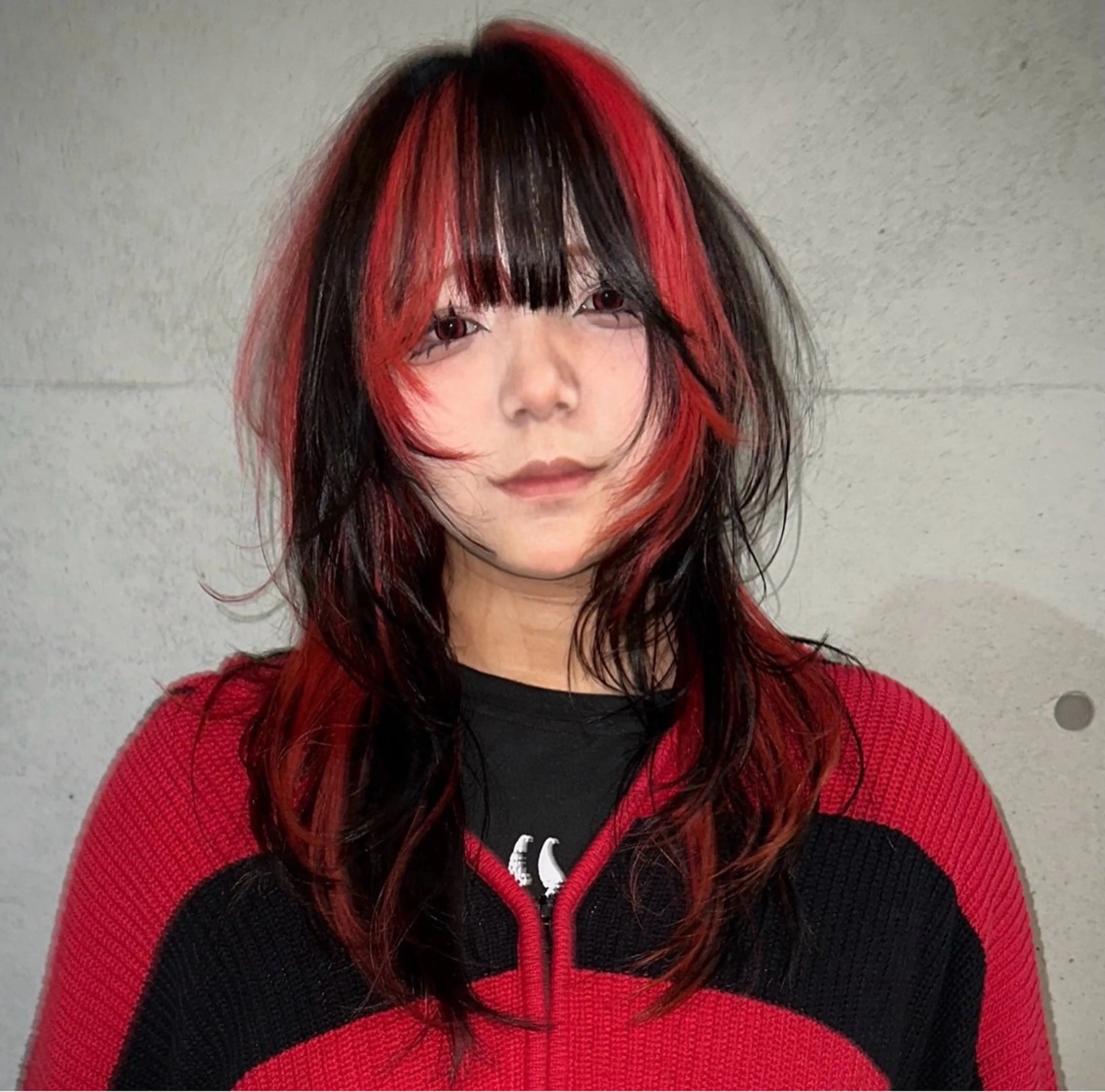 セミロング カラー レイヤーカット ヘアカラー mellow所属・顔周りデザイン/ ハイトーン/多田悠馬のヘアスタイル