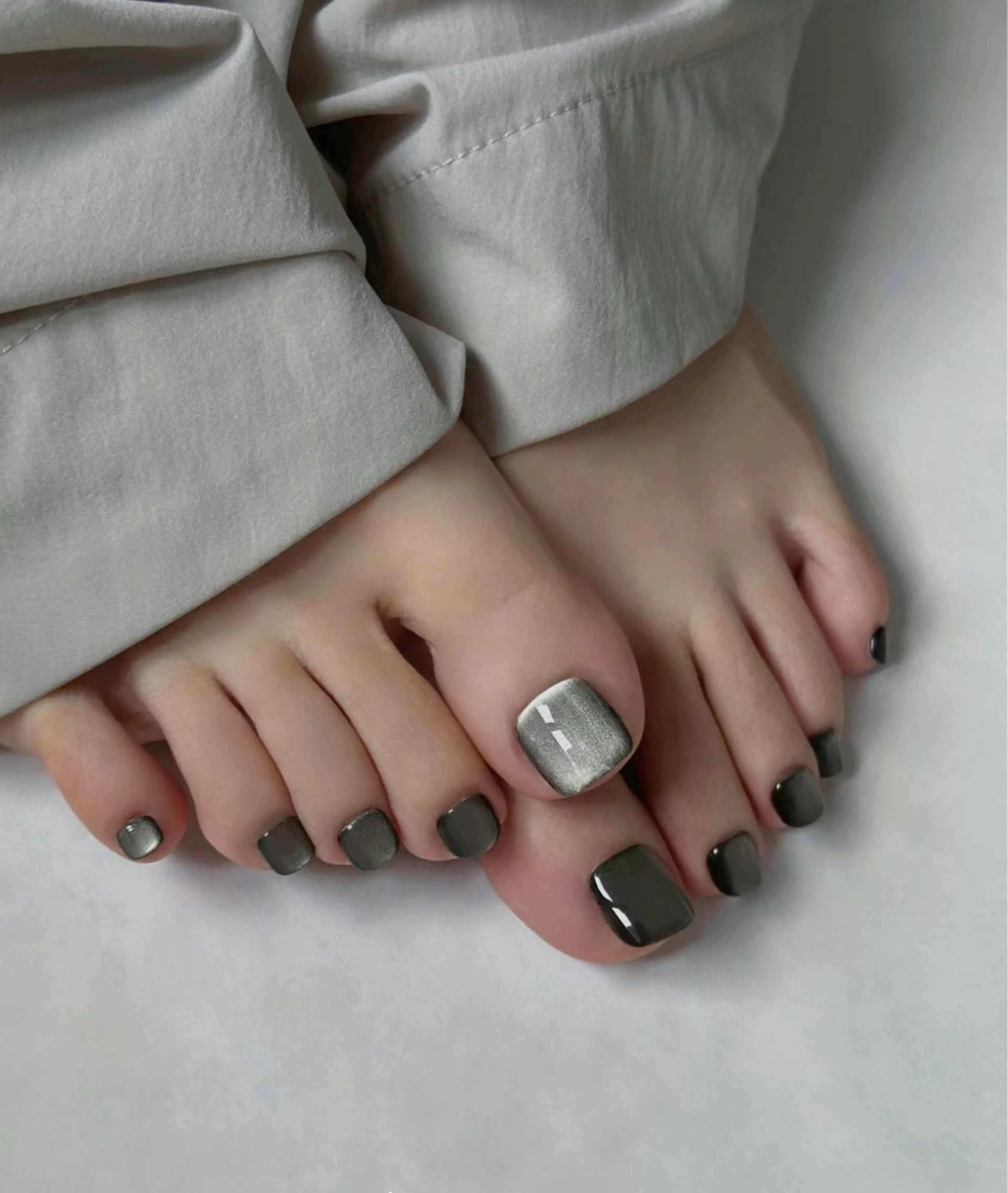 ネイル フットネイル キラキラネイル フットネイル 恵比寿 The Nailのネイルデザイン