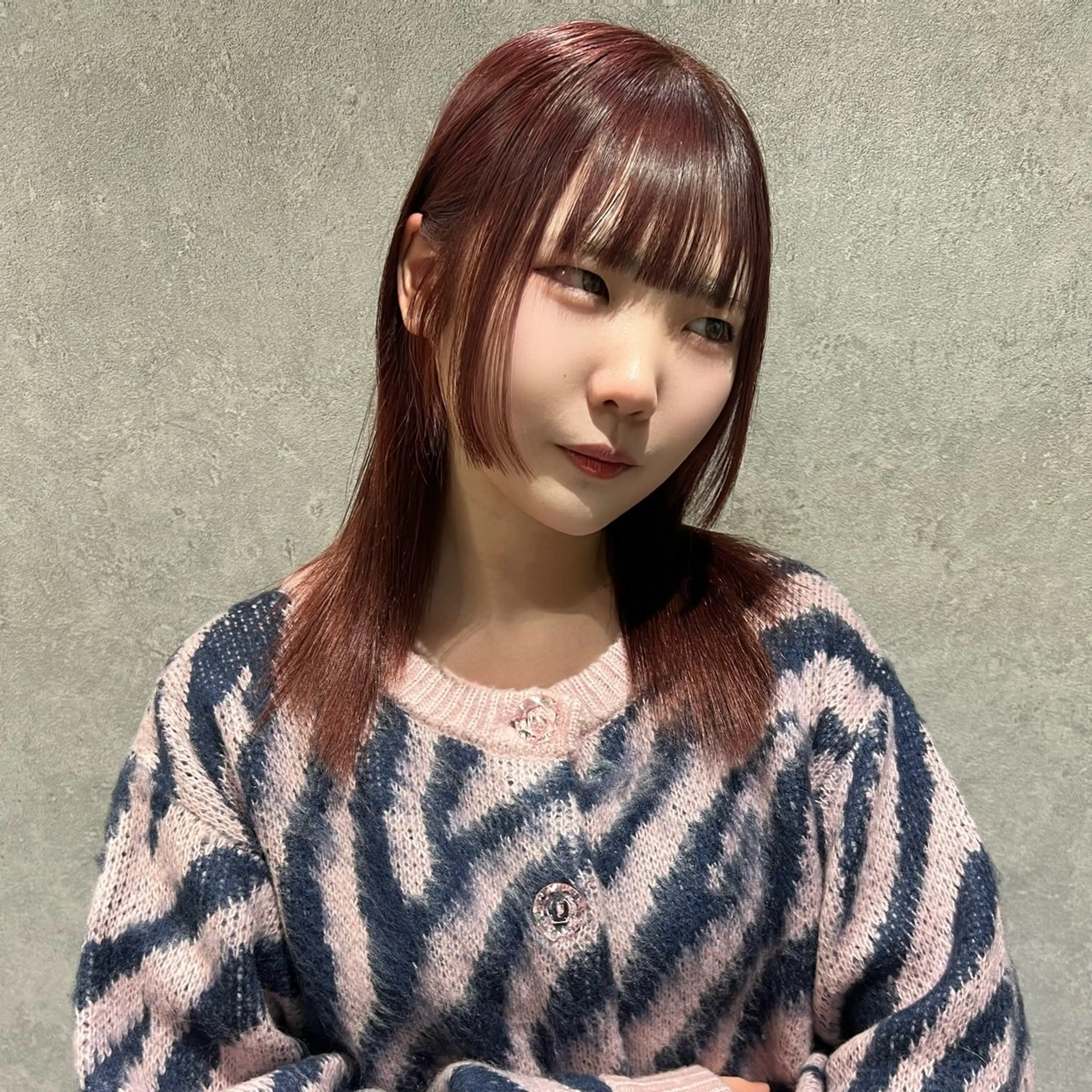 ミディアム カット ヘアカラー トリートメント AI TOKYO　S所属・mizuki 【韓国レイヤー】のヘアスタイル