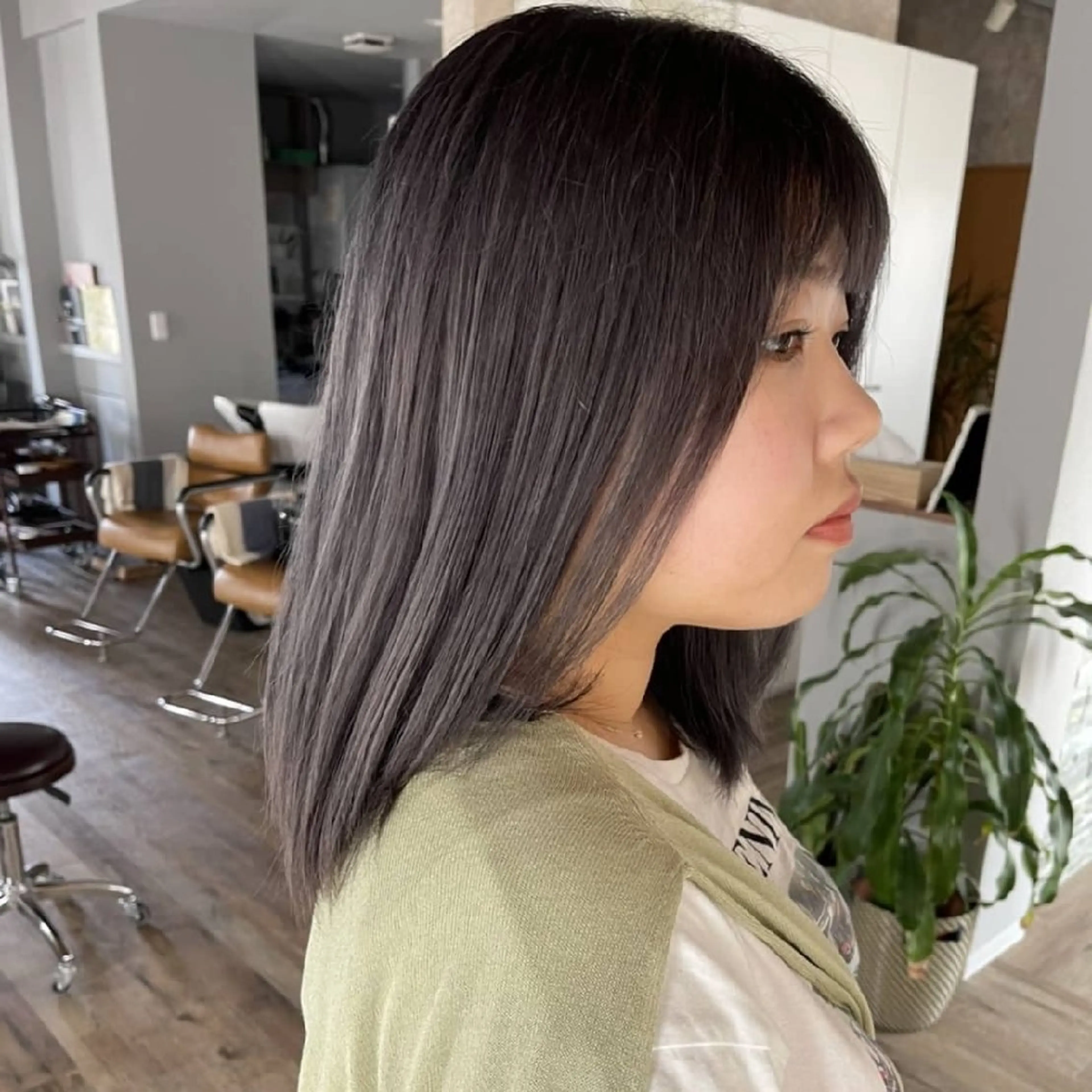 セミロング 村上 梨映のヘアスタイル