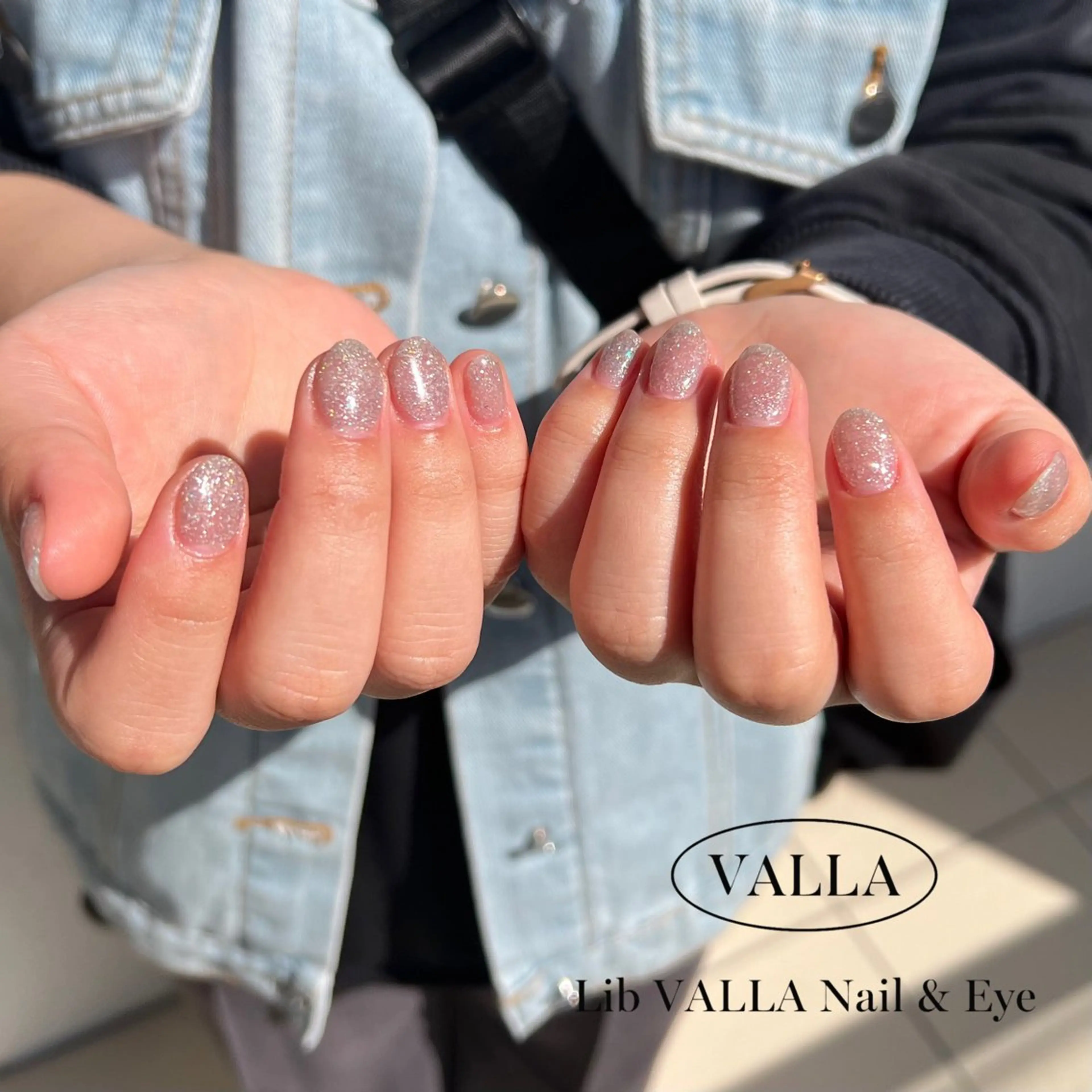 ネイル ワンカラーネイル LIB VALLA kazuha🍒🩵のネイルデザイン