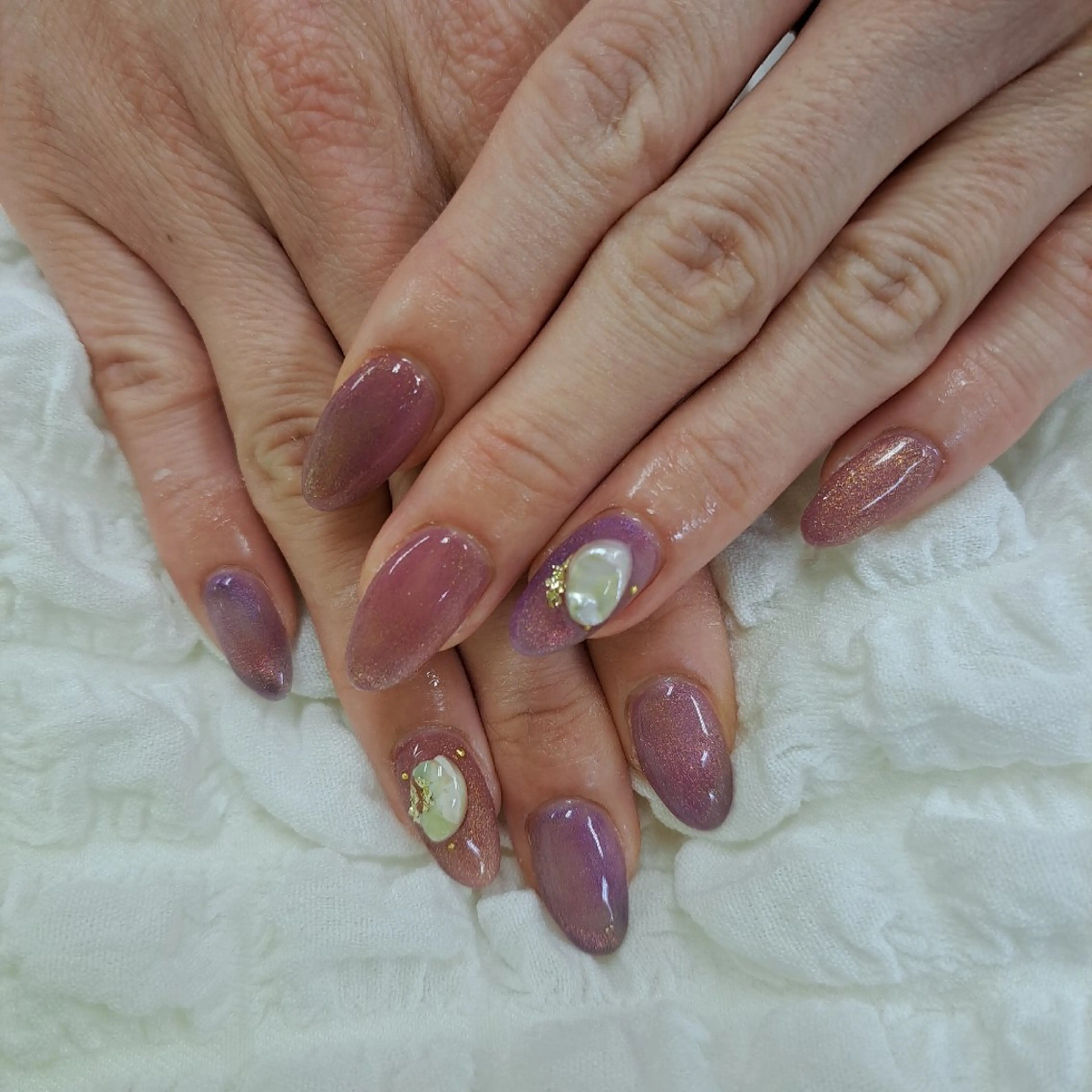 ネイル チークネイル フレンチネイル ジェルネイル ガーリー ハート 河野ちえ (雑誌掲載サロン)のネイルデザイン