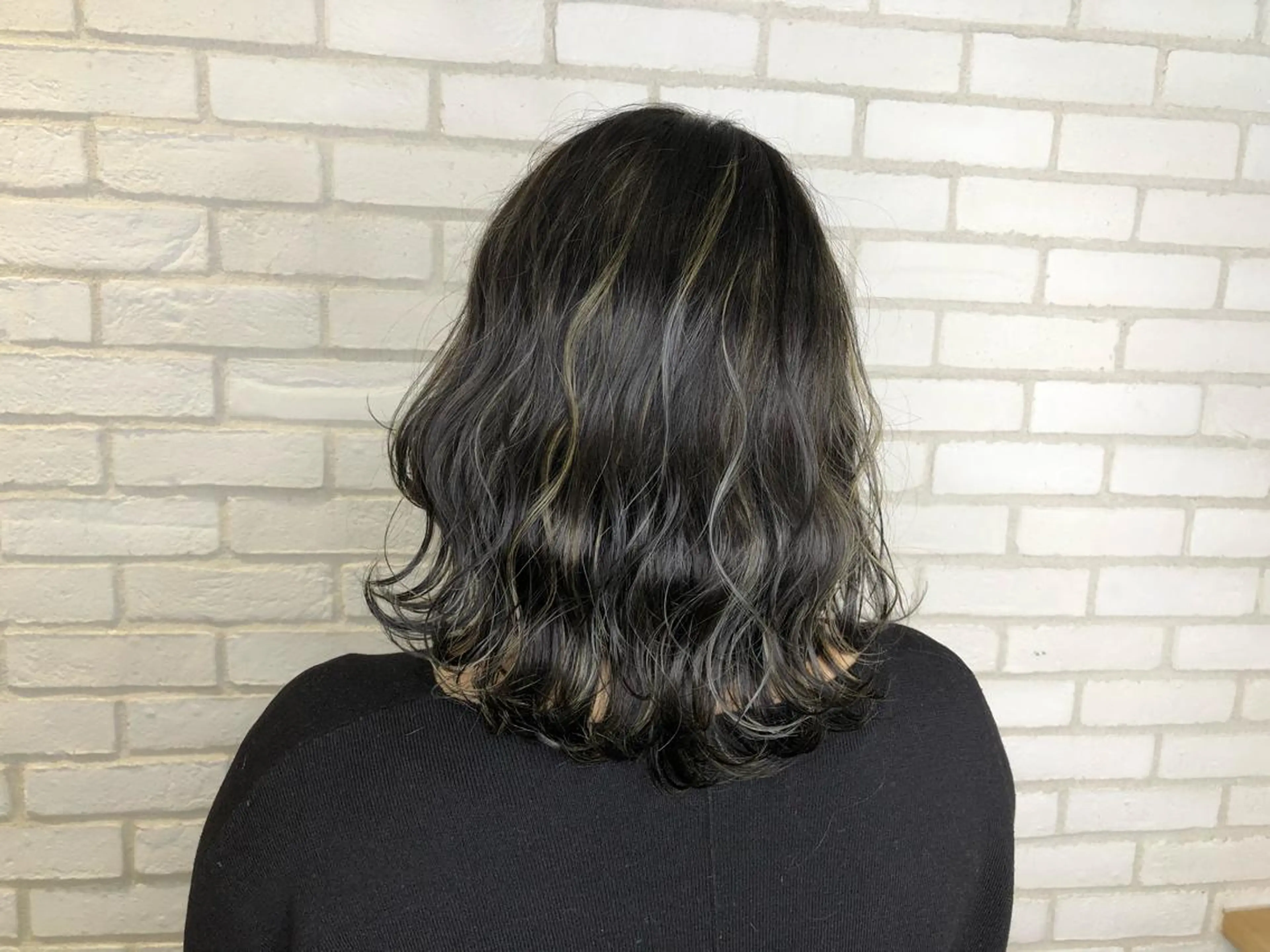 ミディアム カラー ハイライトカラー ハイライト GO TODAY シェアサロン 新宿Aura店所属・佐藤 高徳のヘアスタイル