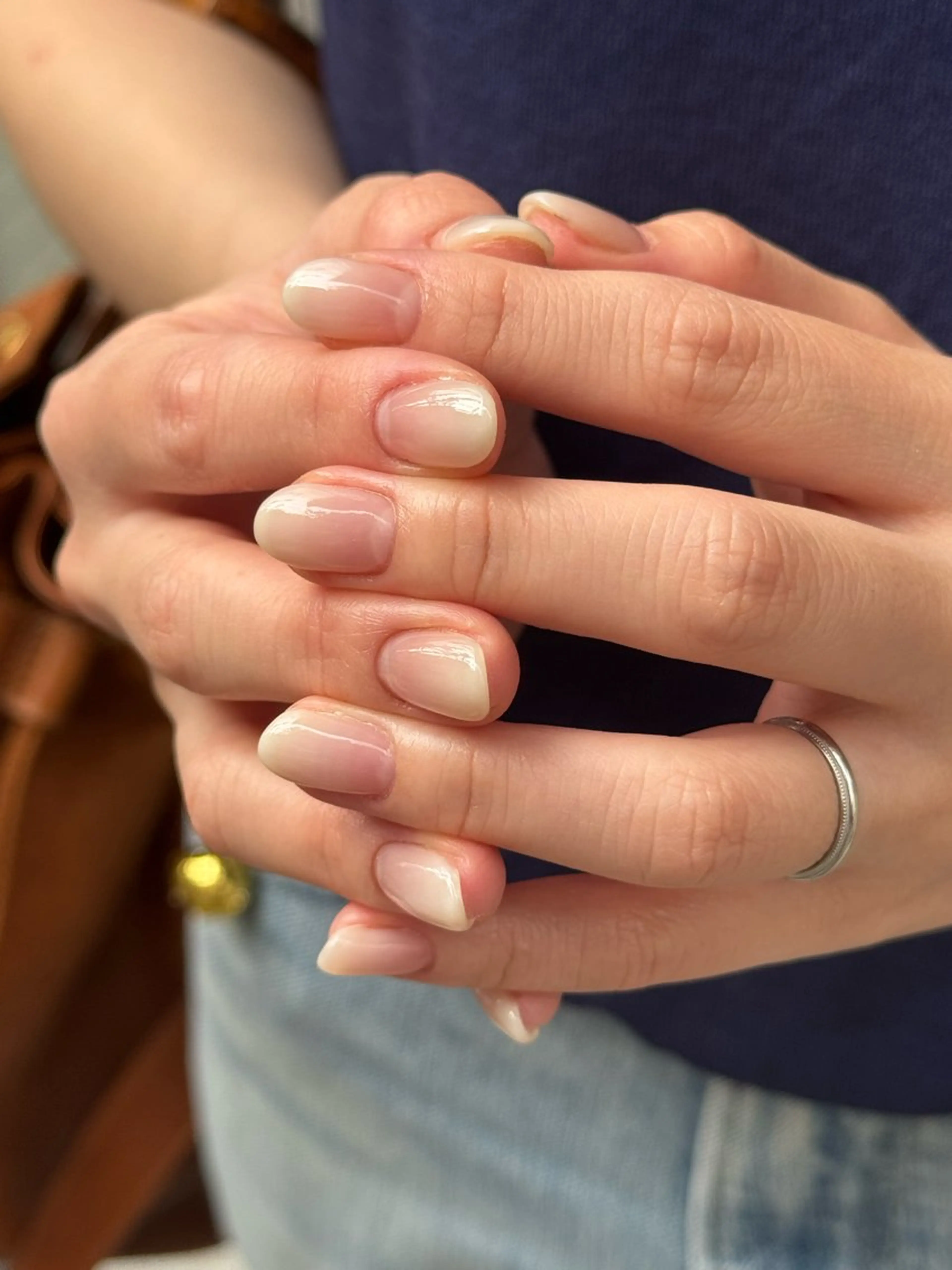 ネイル グラデーション ホワイト ハンドネイル filonnail momoeのネイルデザイン