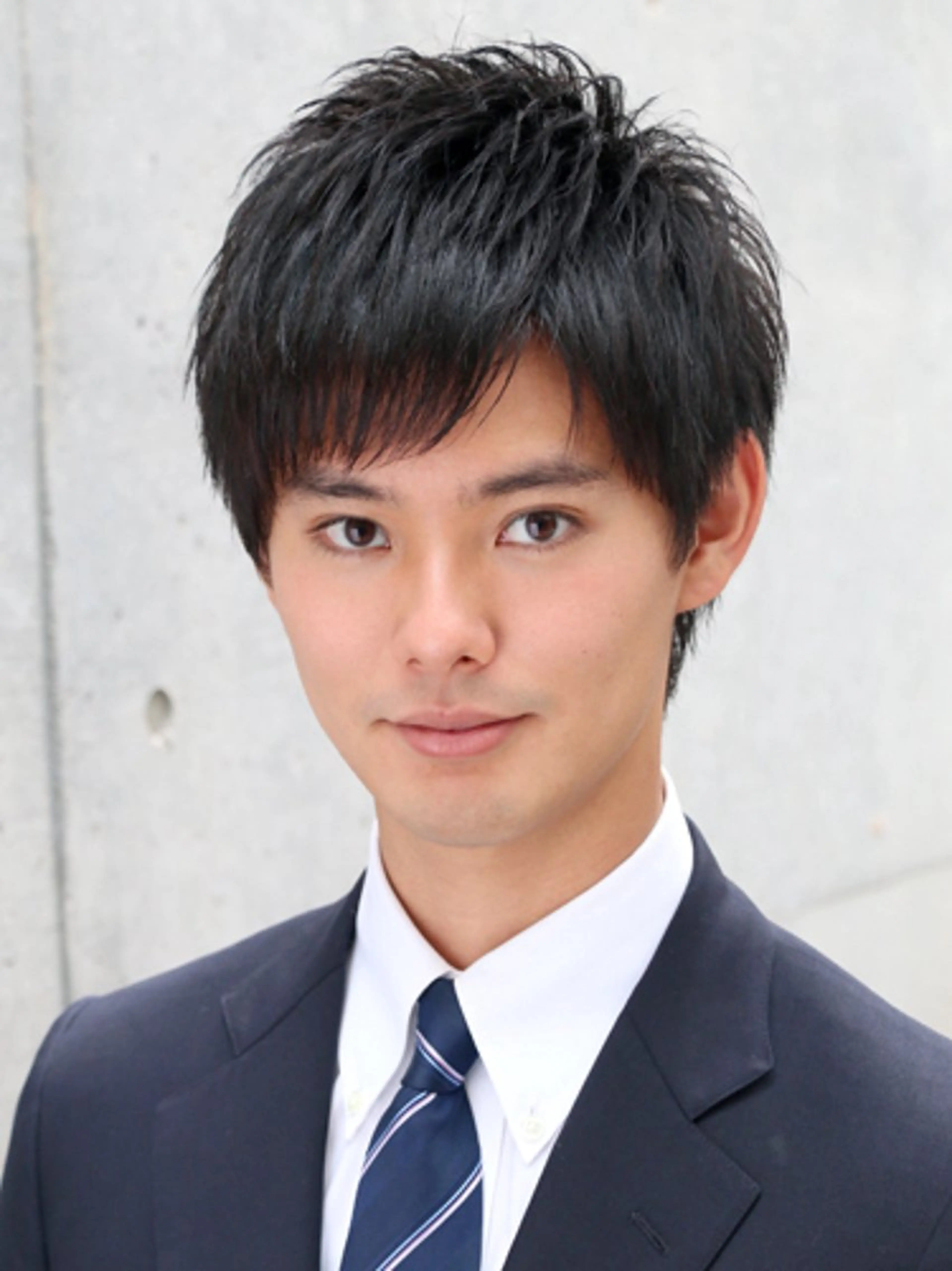 ショート 佐藤 嶺のヘアスタイル