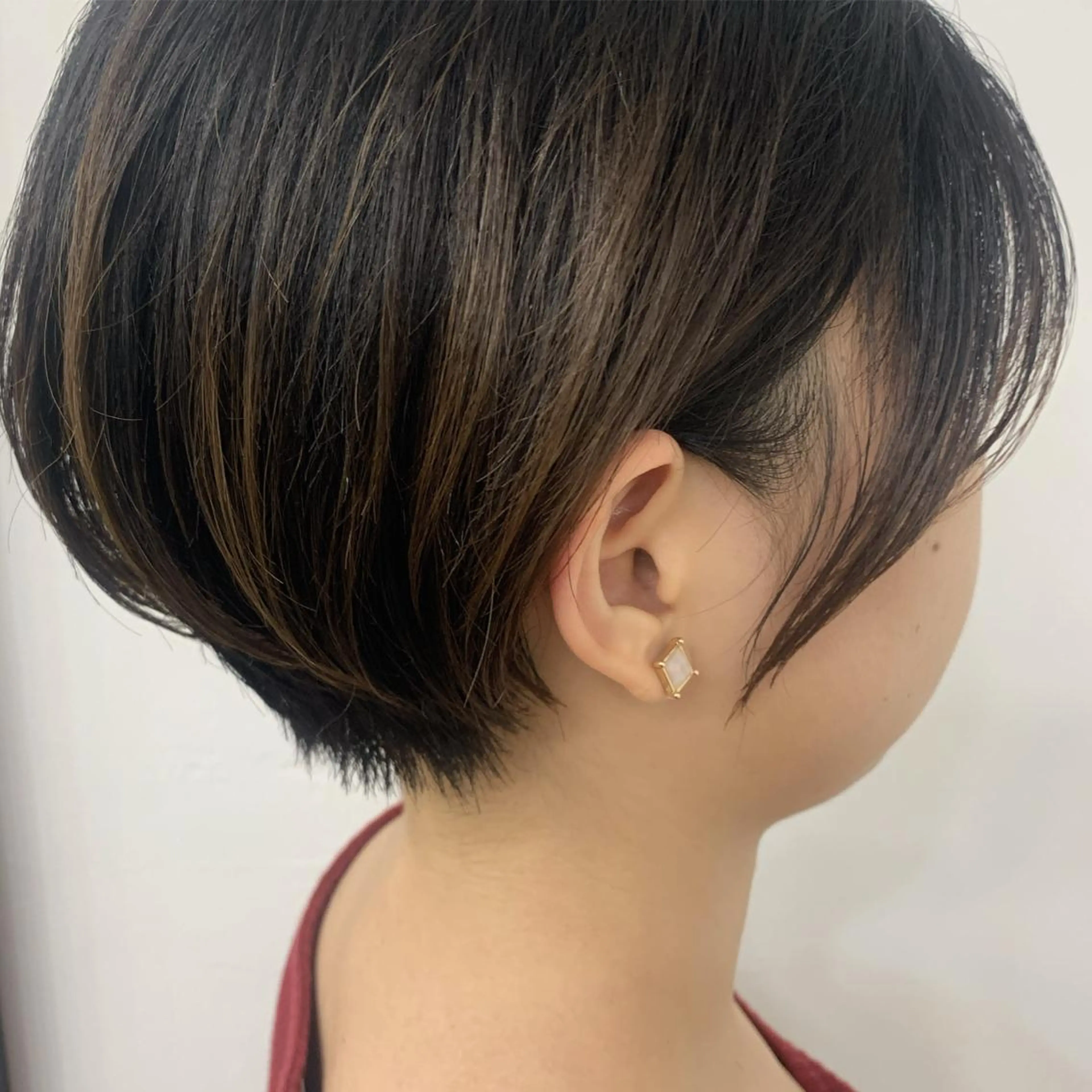 ショート ショートヘア ヘアカラー トリートメント chama レイヤーカットのヘアスタイル