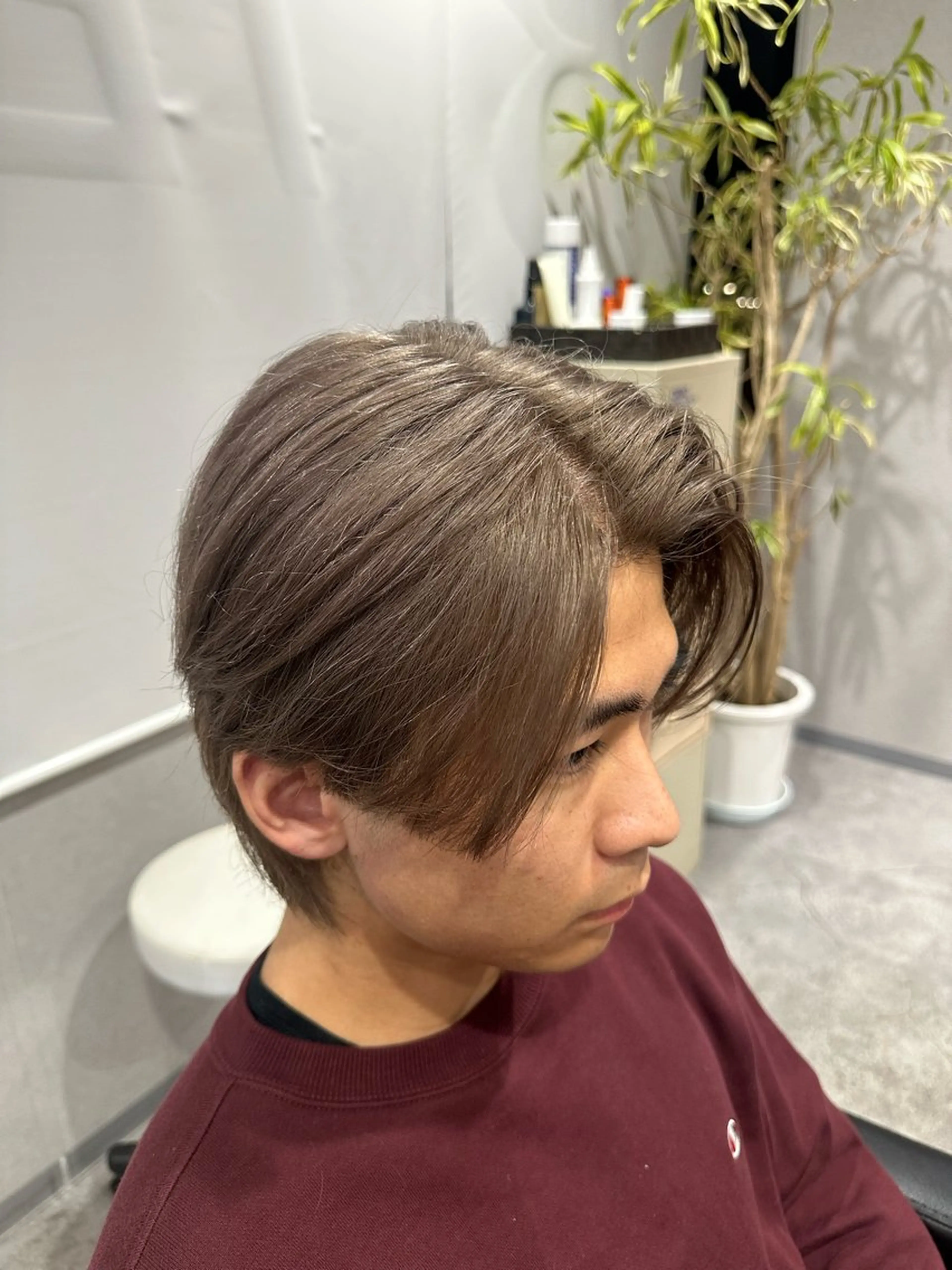 ミディアム カラー ヘアアレンジ メンズ ベージュカラー シルバー シルバーベージュ カット ヘアカラー Mens Salon Gray by NYNY所属・メンズ特化美容師 コーショーのヘアスタイル