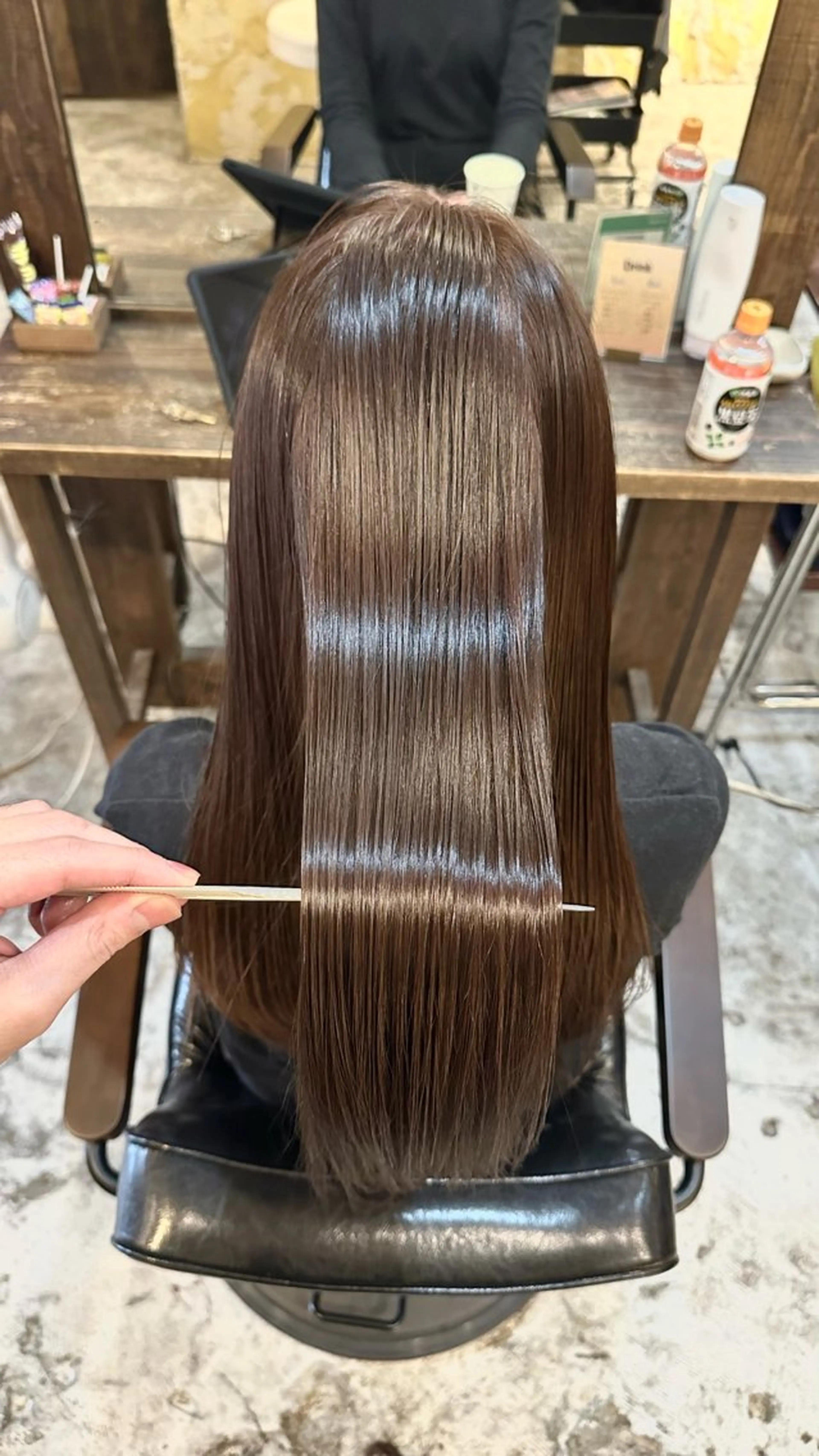 ロング 髪質改善 トリートメント 酸熱トリートメント カット 縮毛矯正 トリートメント 髪質改善/縮毛矯正/ レイヤー/内山翔太のヘアスタイル